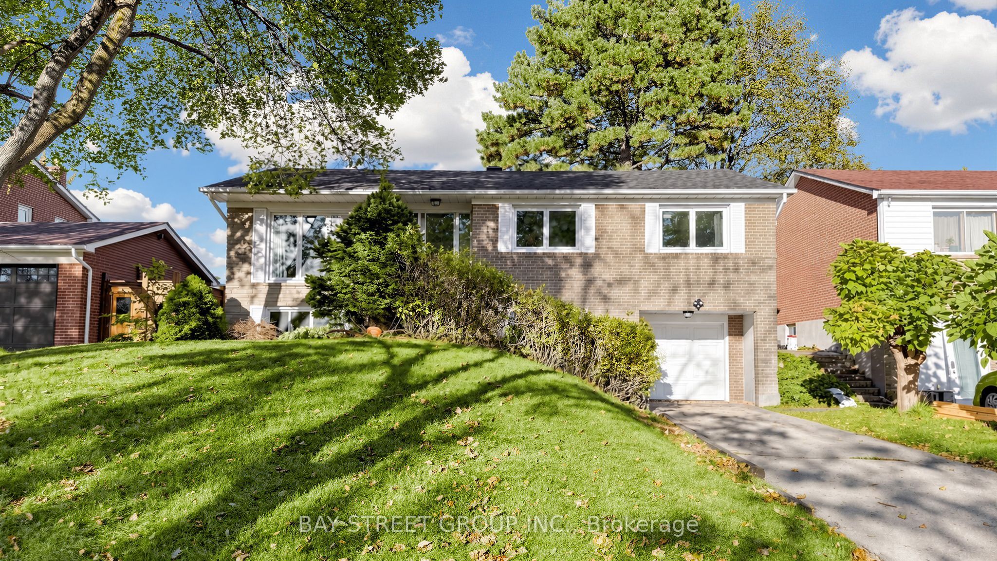 104 Mcnicoll Avenue