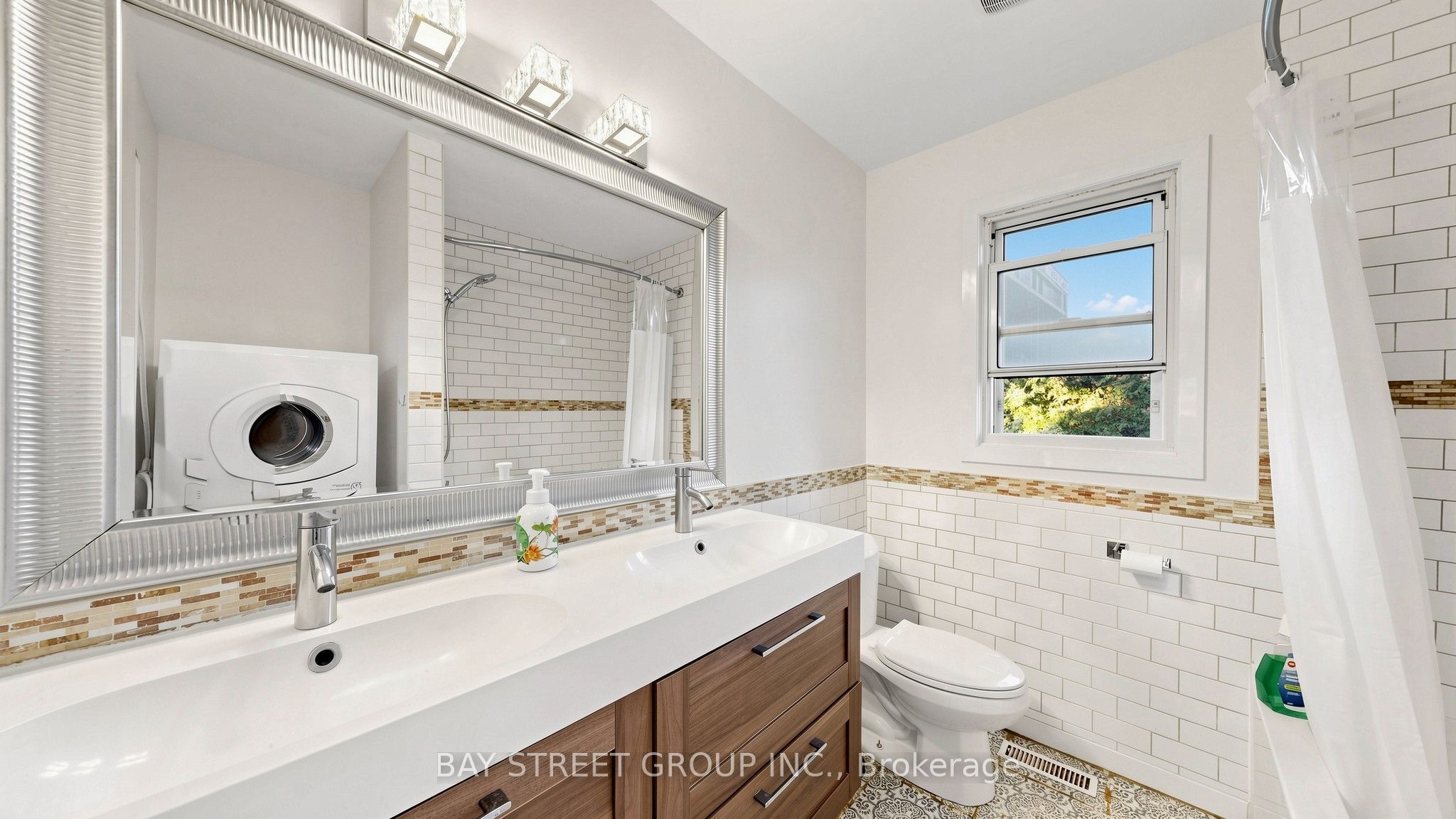 104 Mcnicoll Avenue Property Photo 16