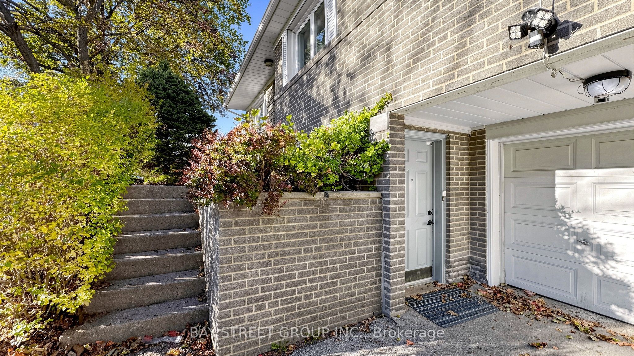 104 Mcnicoll Avenue Property Photo 4