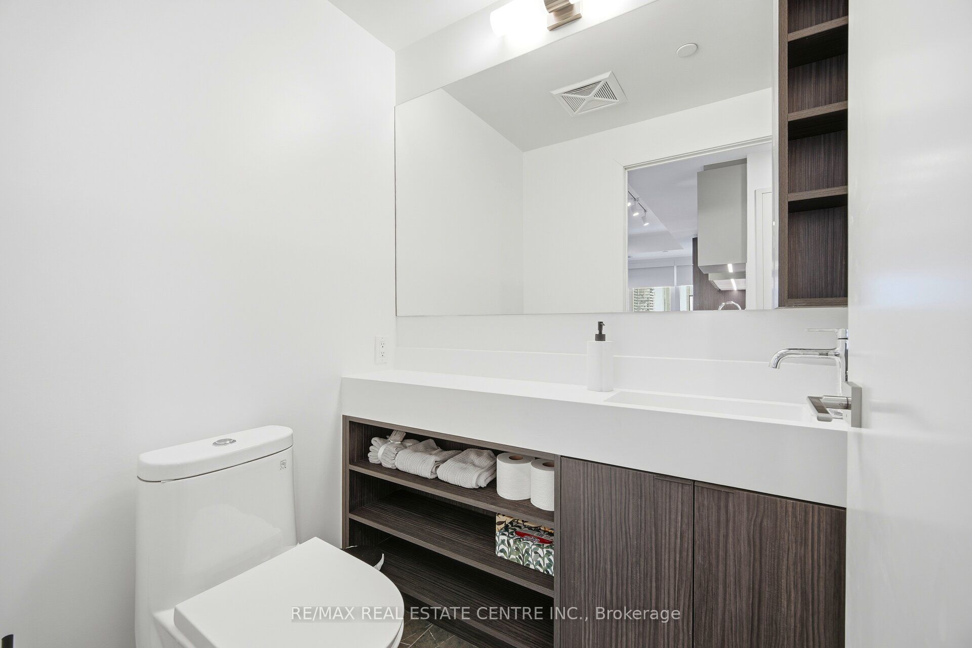 252 Church Street 2715 Property Photo 25