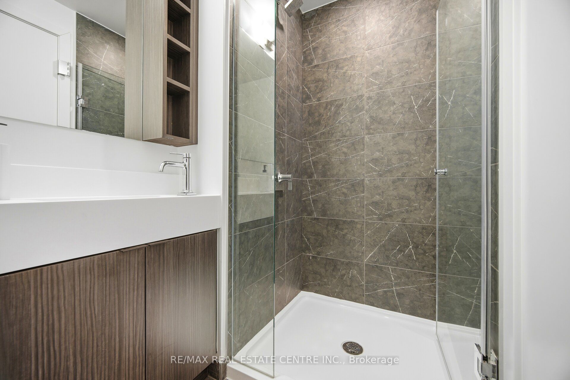 252 Church Street 2715 Property Photo 26