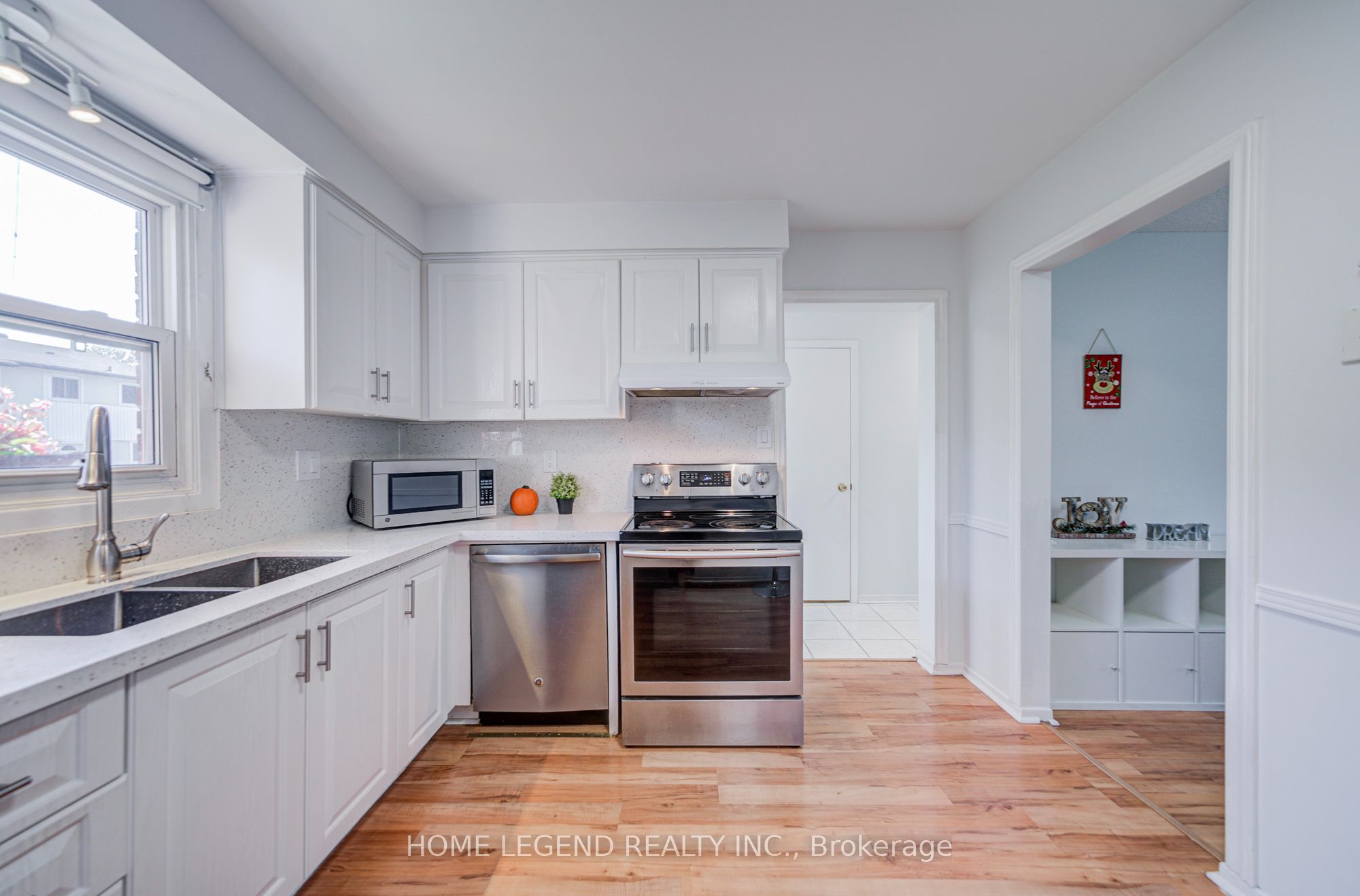 54 Crab Apple Way Property Photo 3