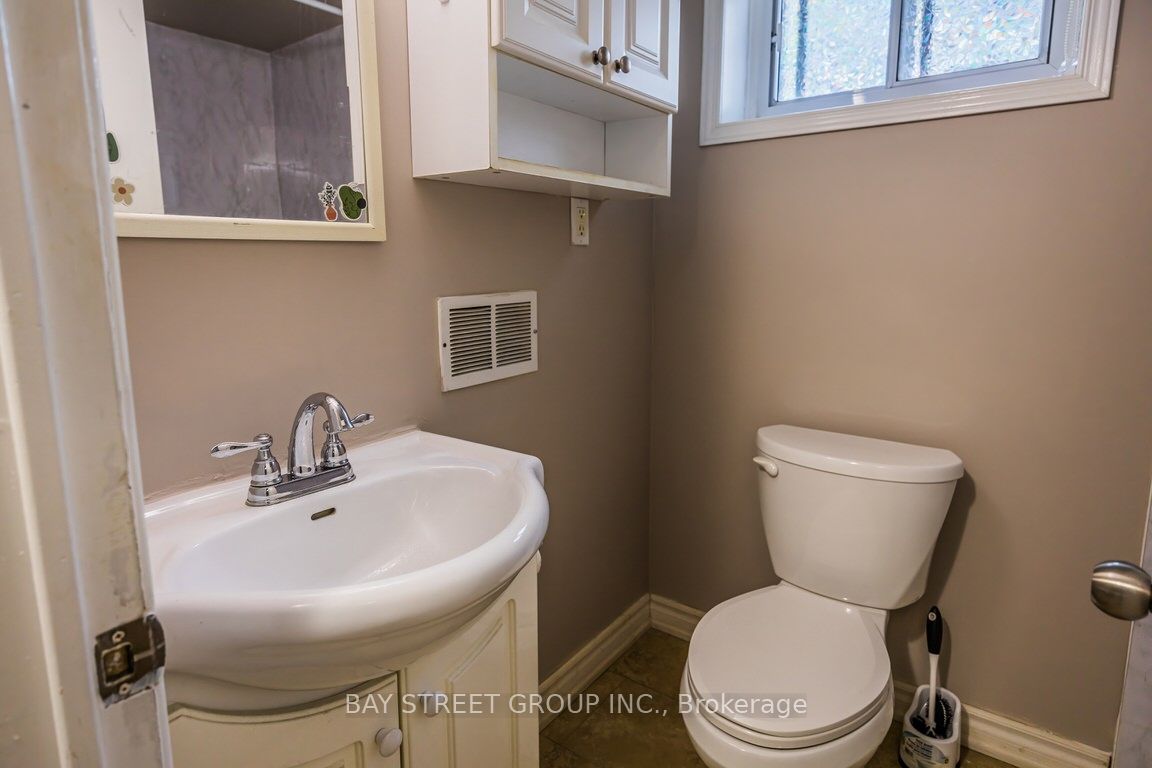 C14029988 Property Photo 5