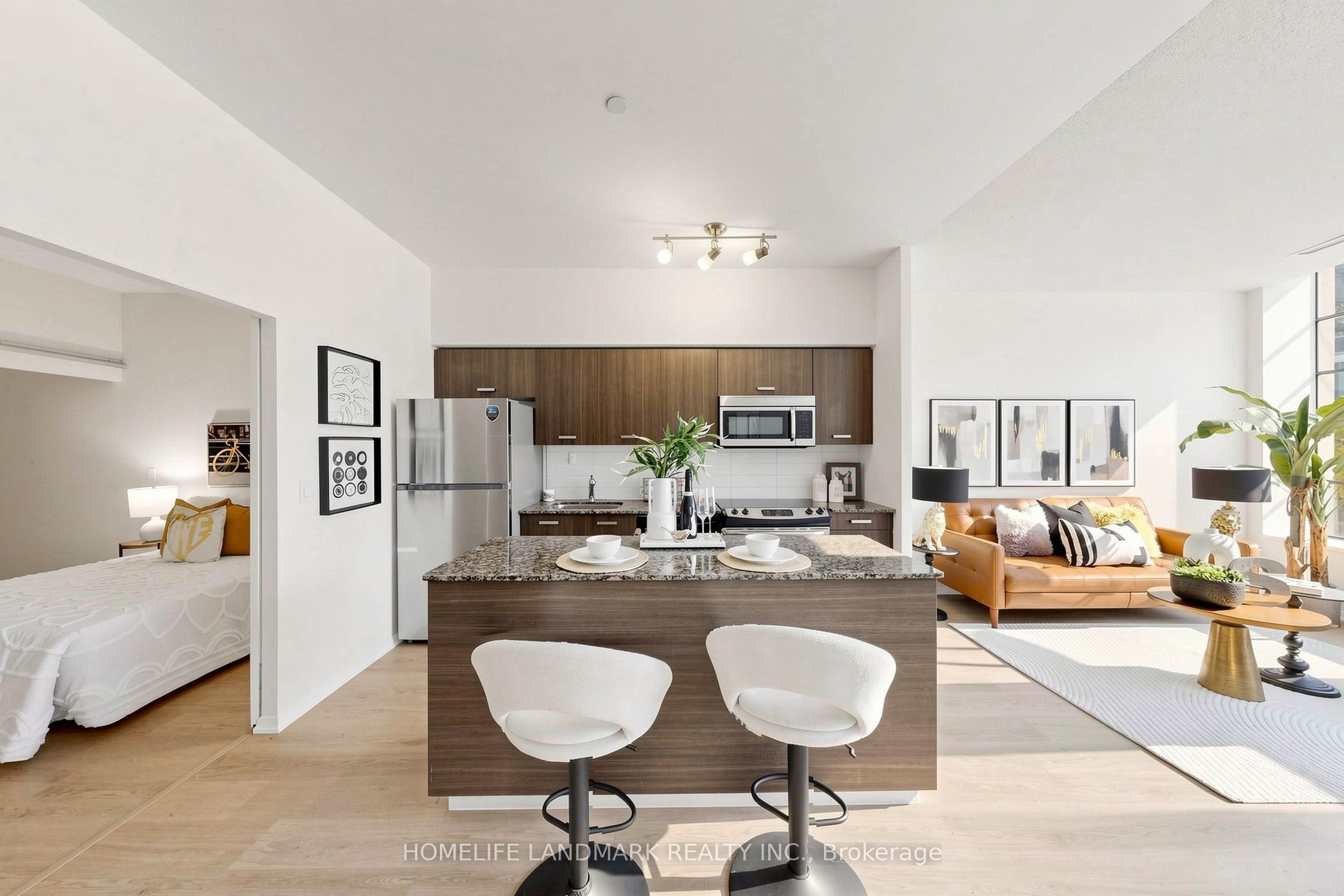 832 Bay Street 204 Property Photo 11