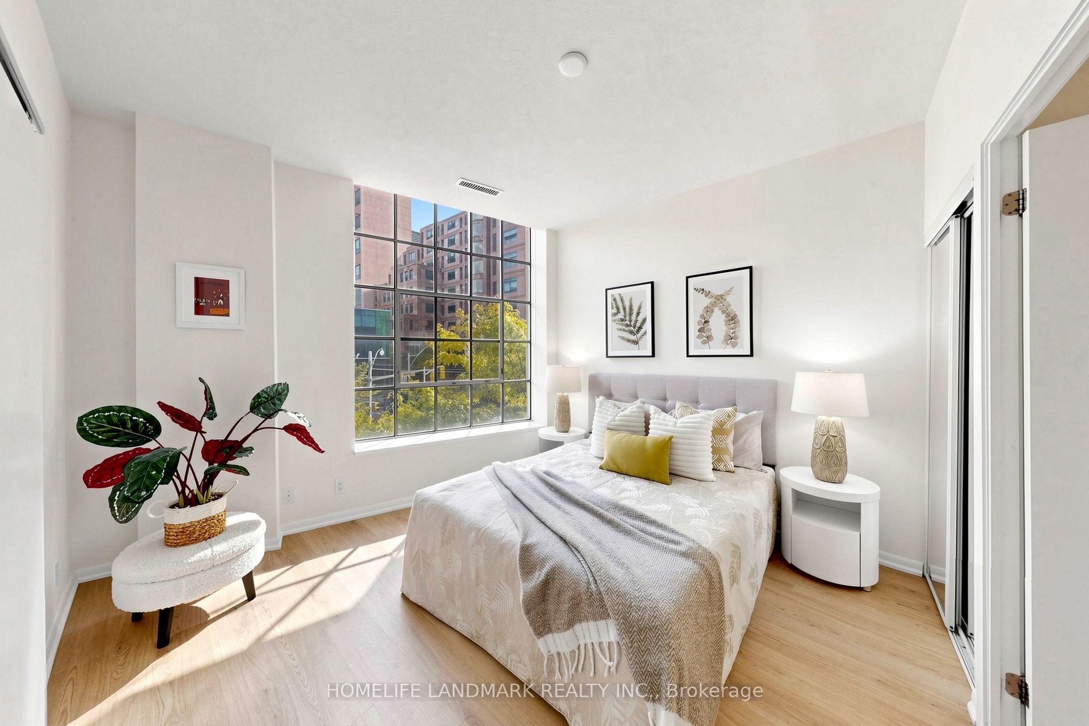 832 Bay Street 204 Property Photo 18