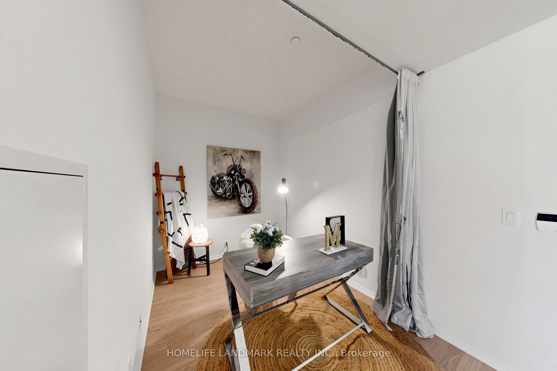 832 Bay Street 204 Property Photo 28
