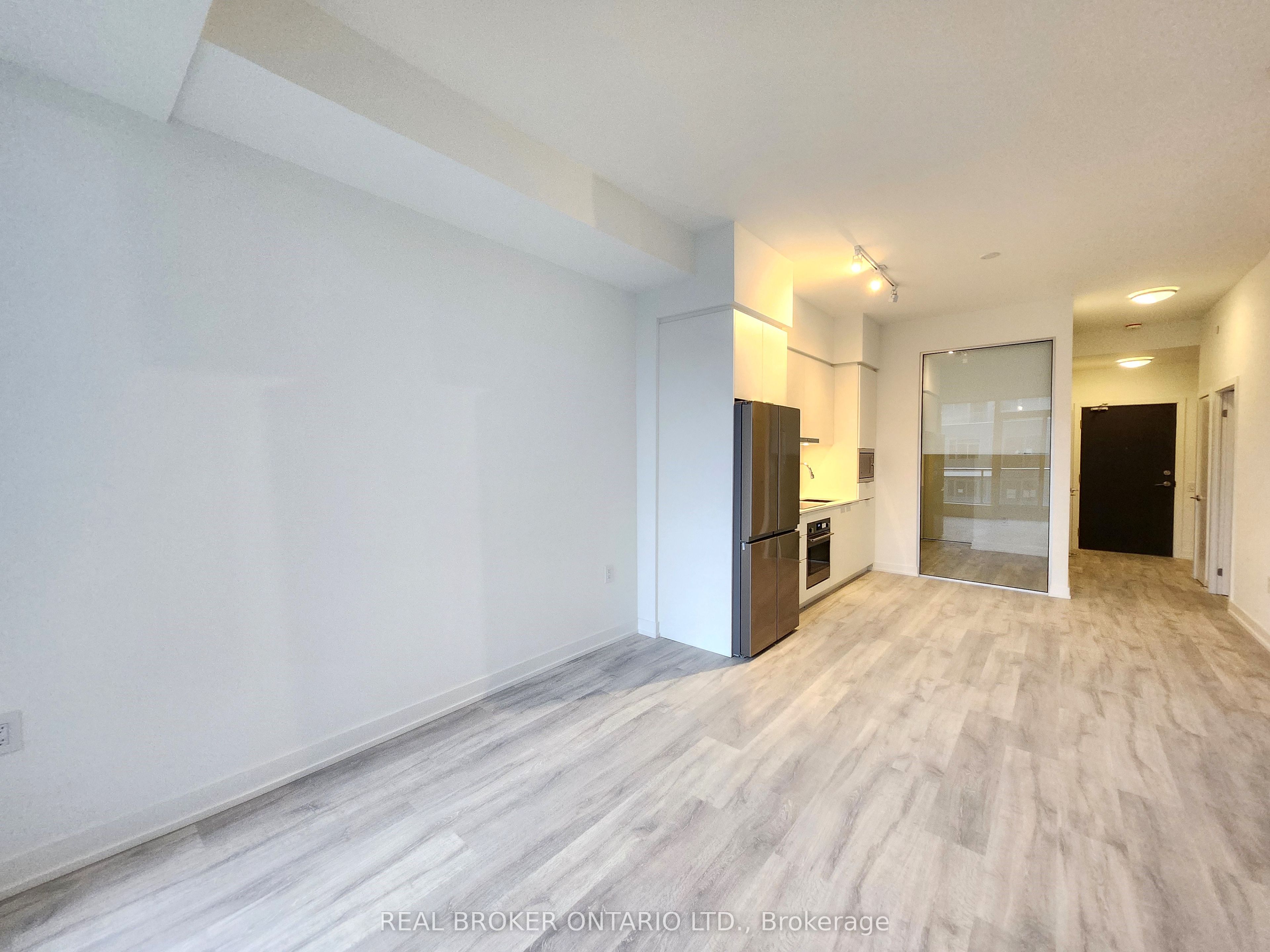 7 Golden Lion Heights N625 Property Photo 4