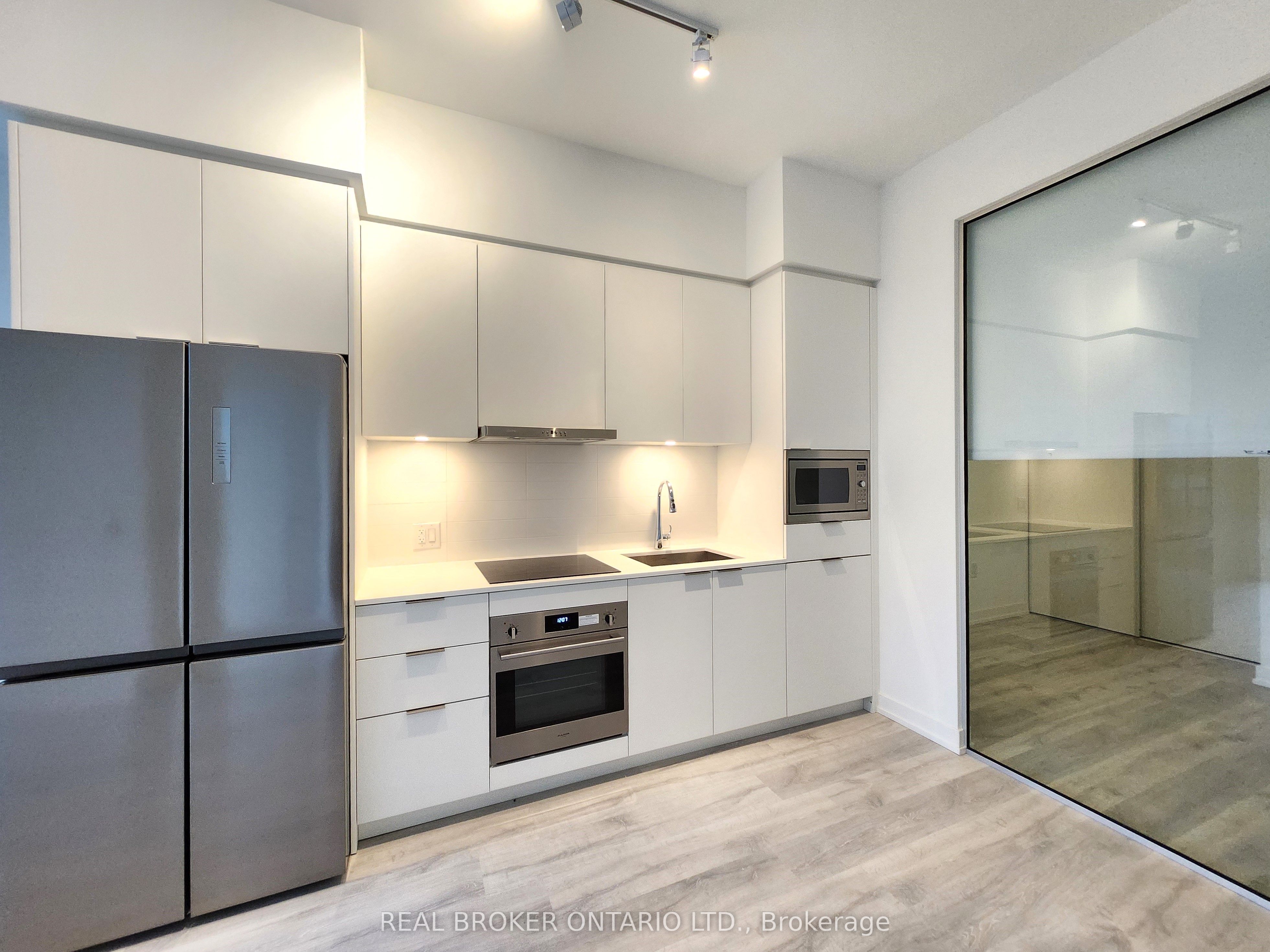 7 Golden Lion Heights N625 Property Photo 2