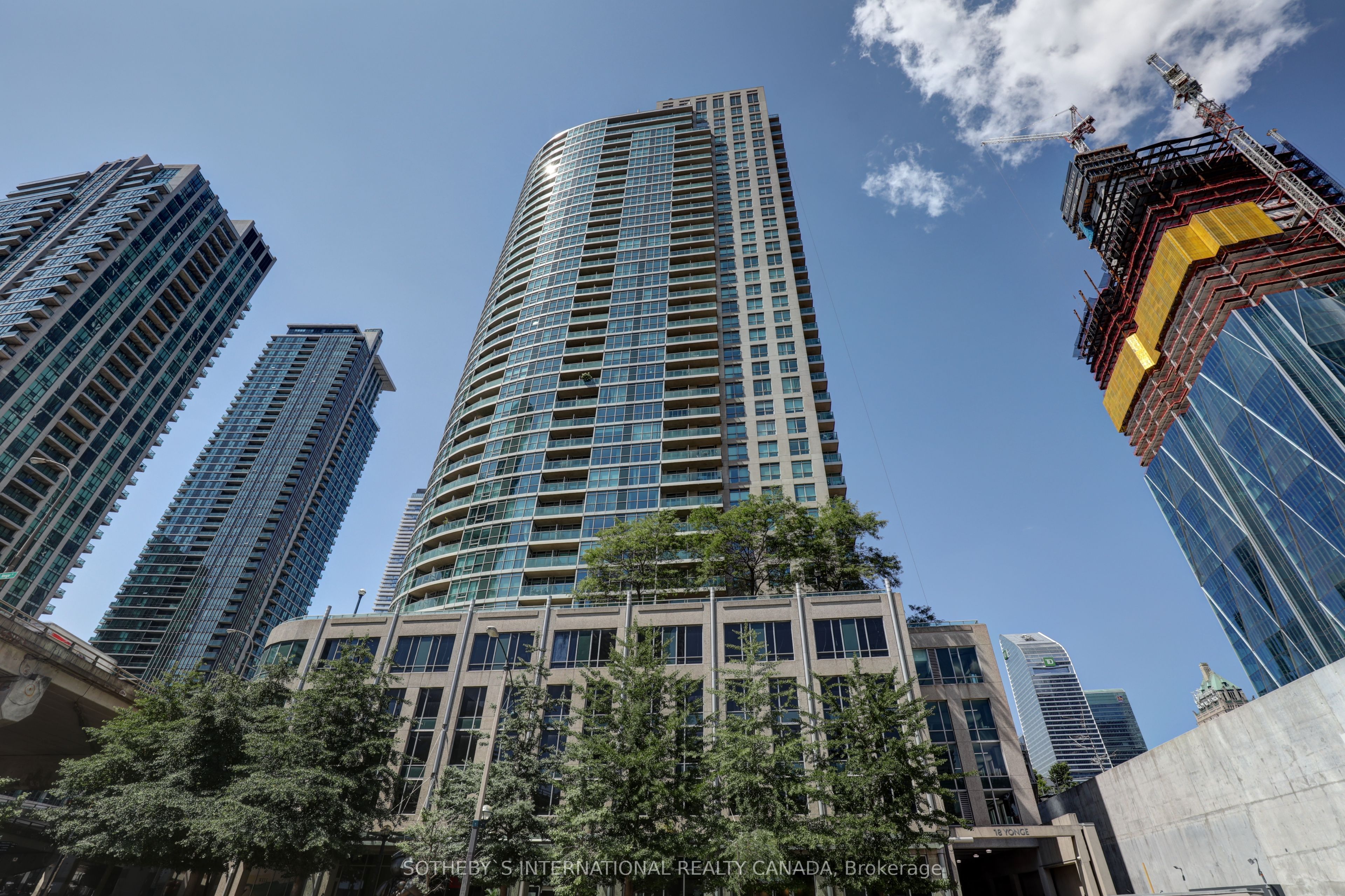 18 Yonge Street 1512 Property Photo 1