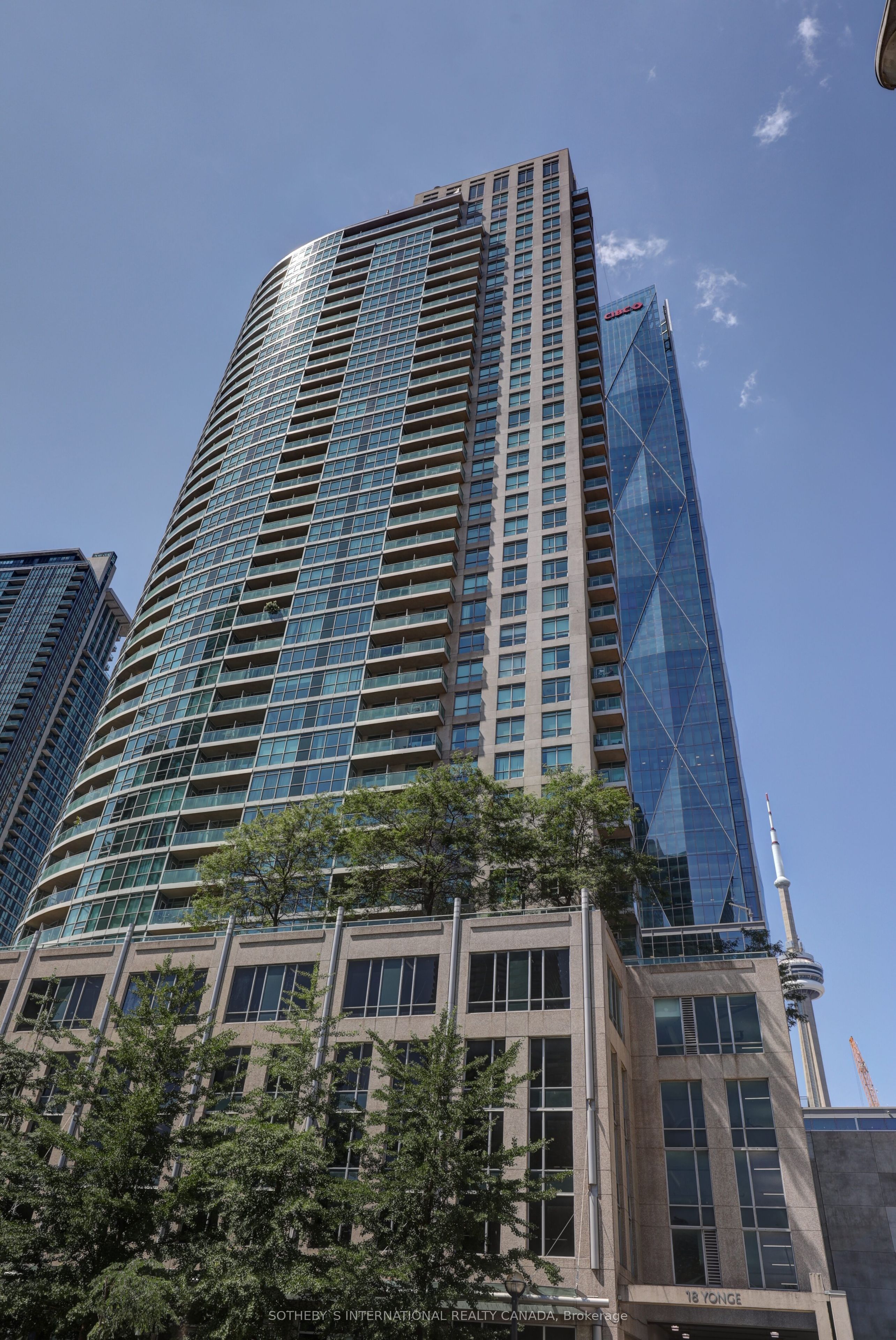 18 Yonge Street 1512 Property Photo 2
