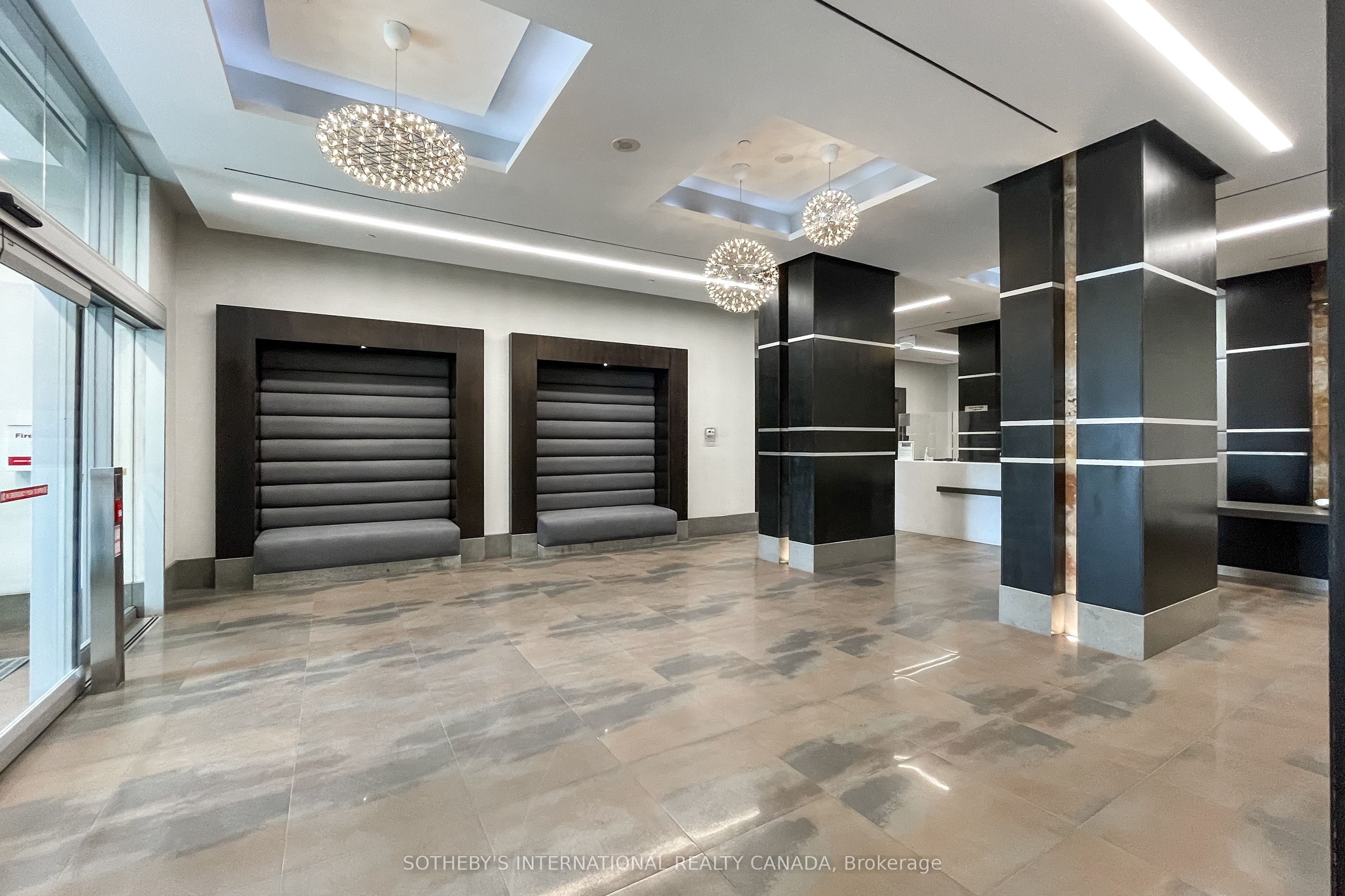18 Yonge Street 1512 Property Photo 4