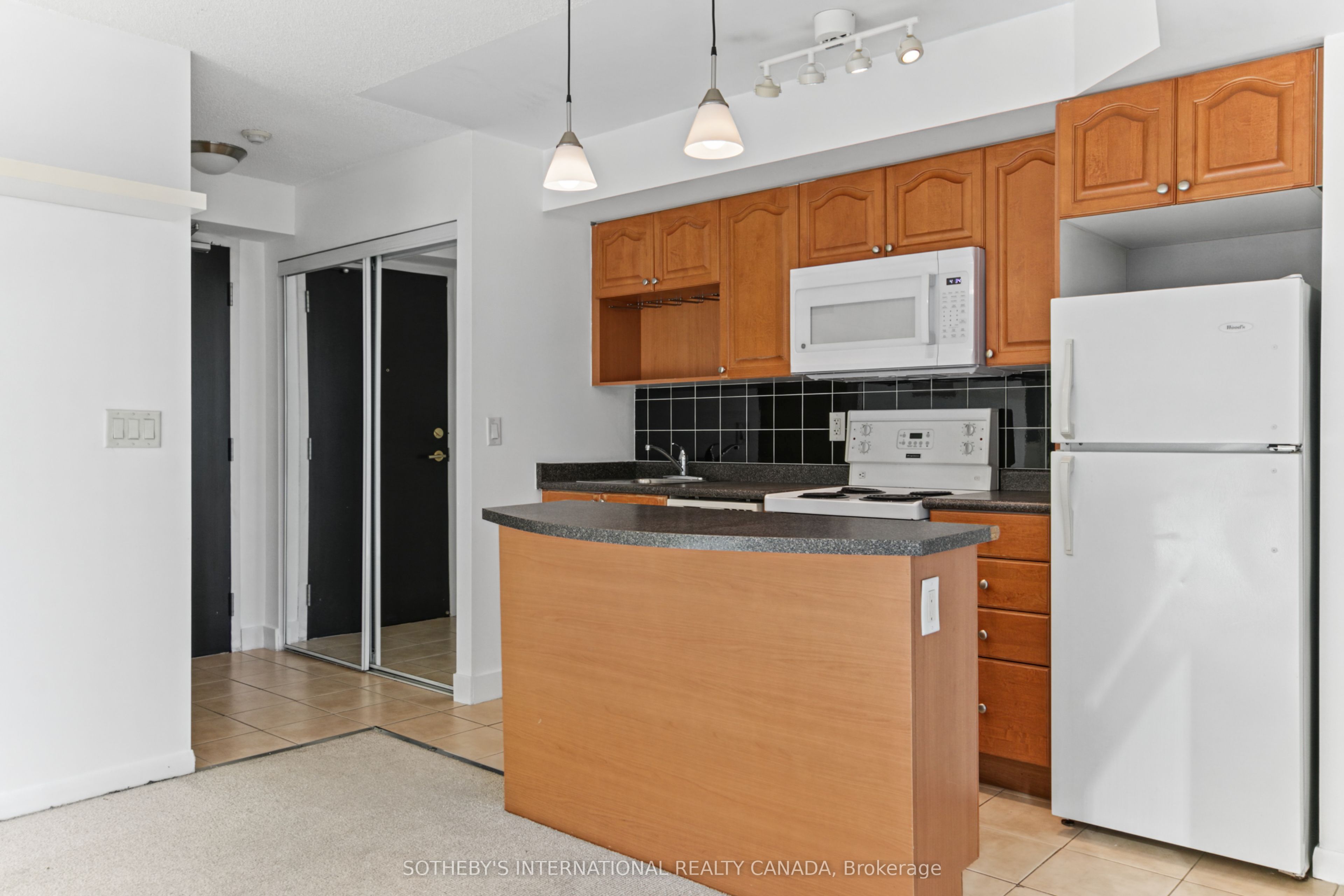18 Yonge Street 1512 Property Photo 15