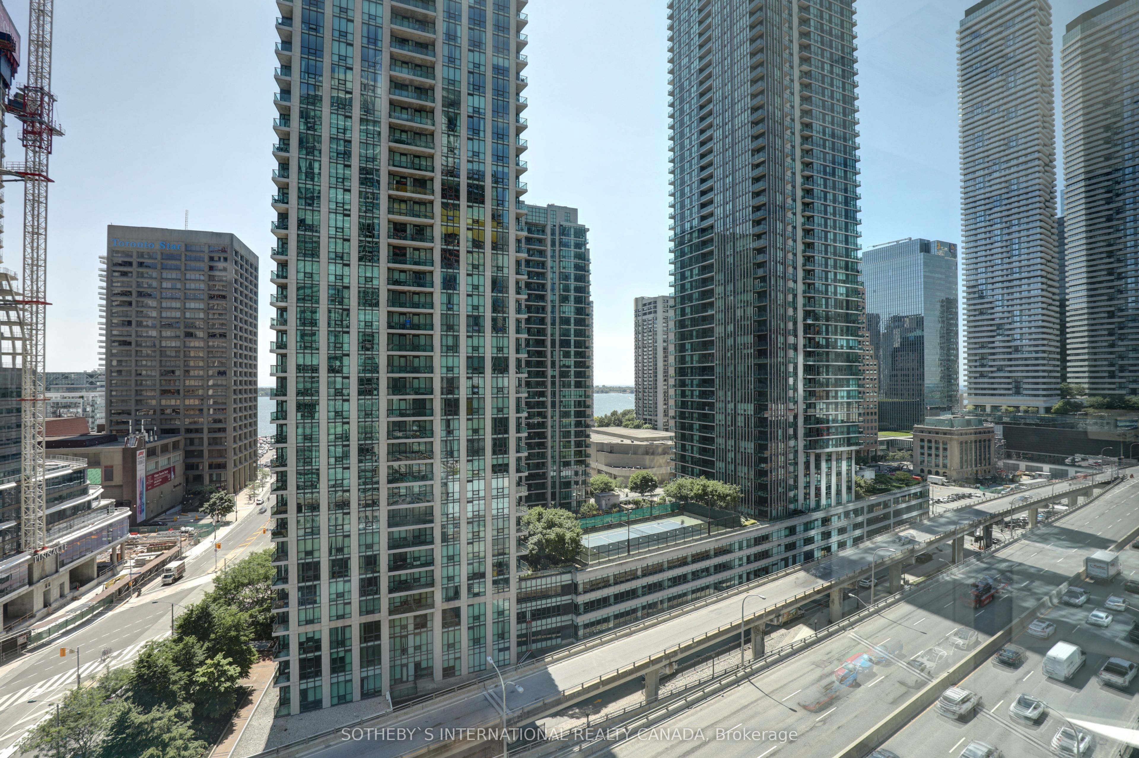 18 Yonge Street 1512 Property Photo 18