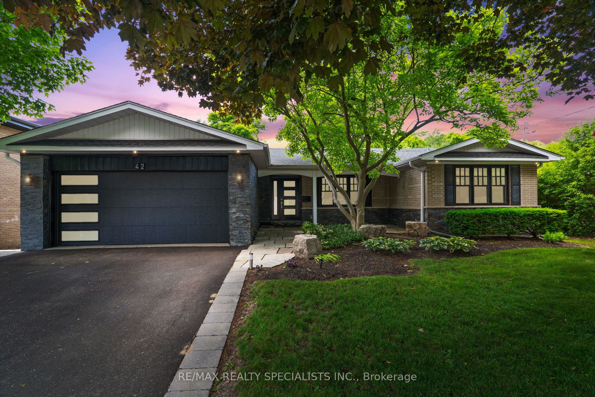 42 Heathview Avenue Property Photo 2