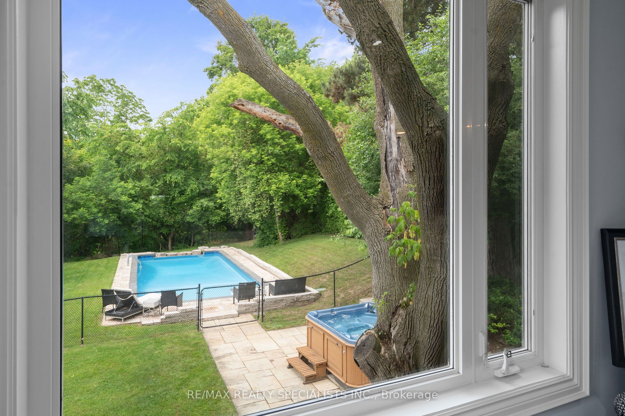 42 Heathview Avenue Property Photo 12