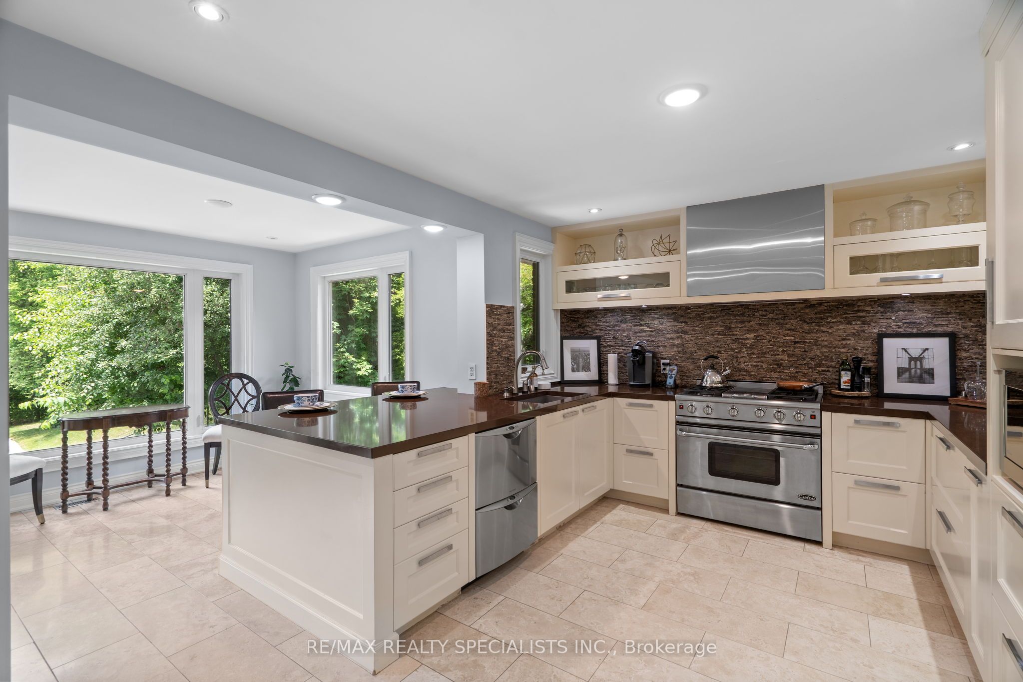 42 Heathview Avenue Property Photo 17