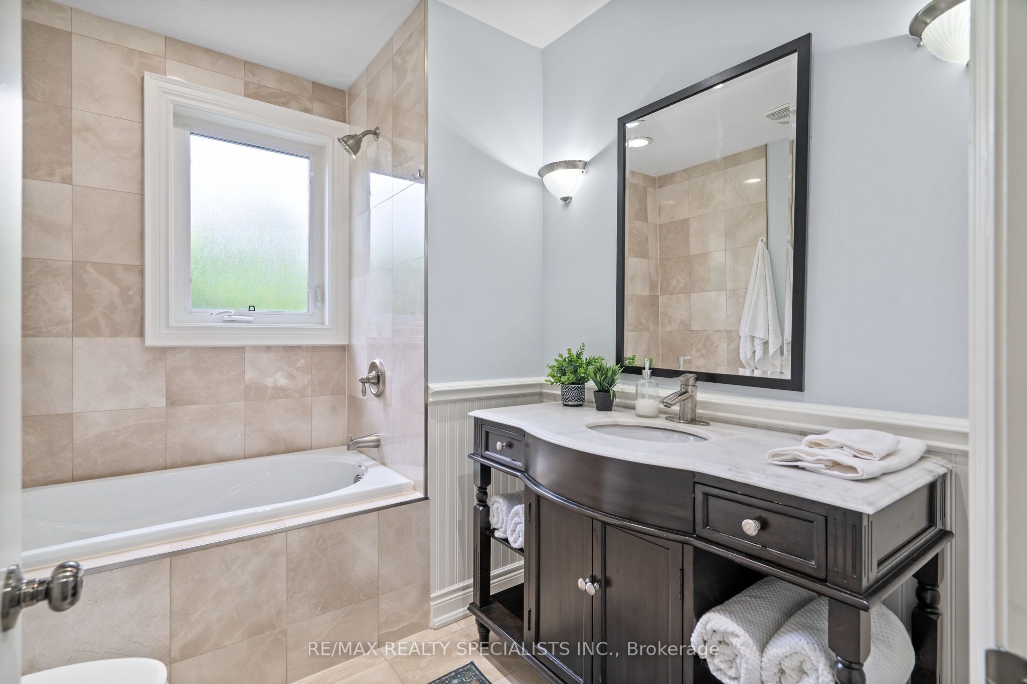 42 Heathview Avenue Property Photo 24