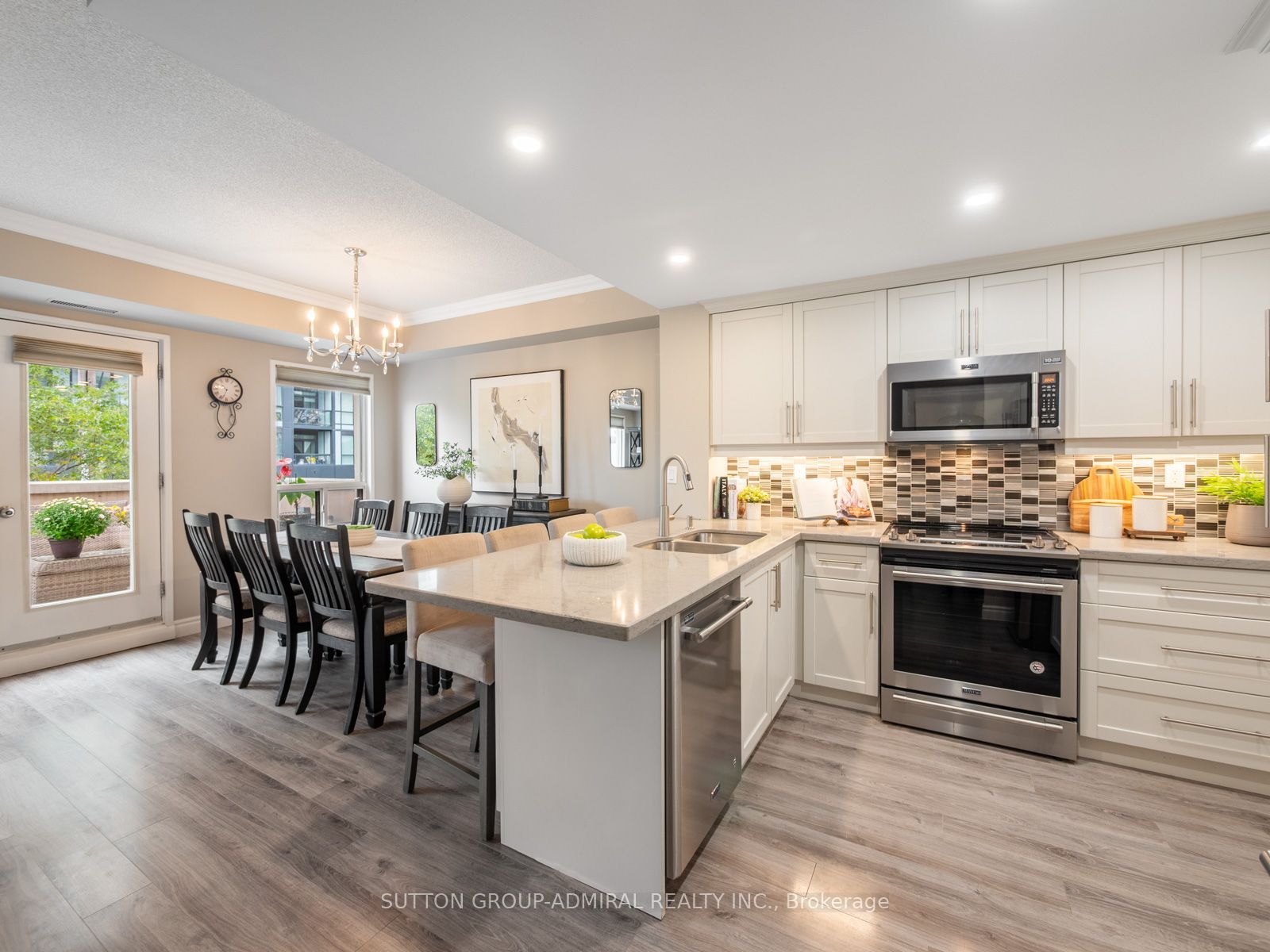 9 Greenbriar Road 306