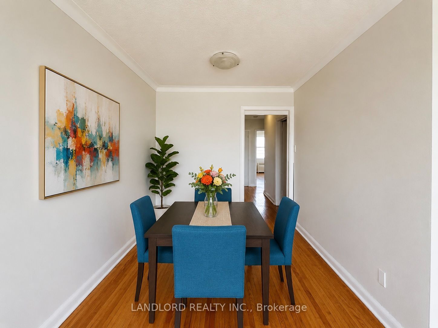 82 Lanark Avenue 2nd Fl Property Photo 7