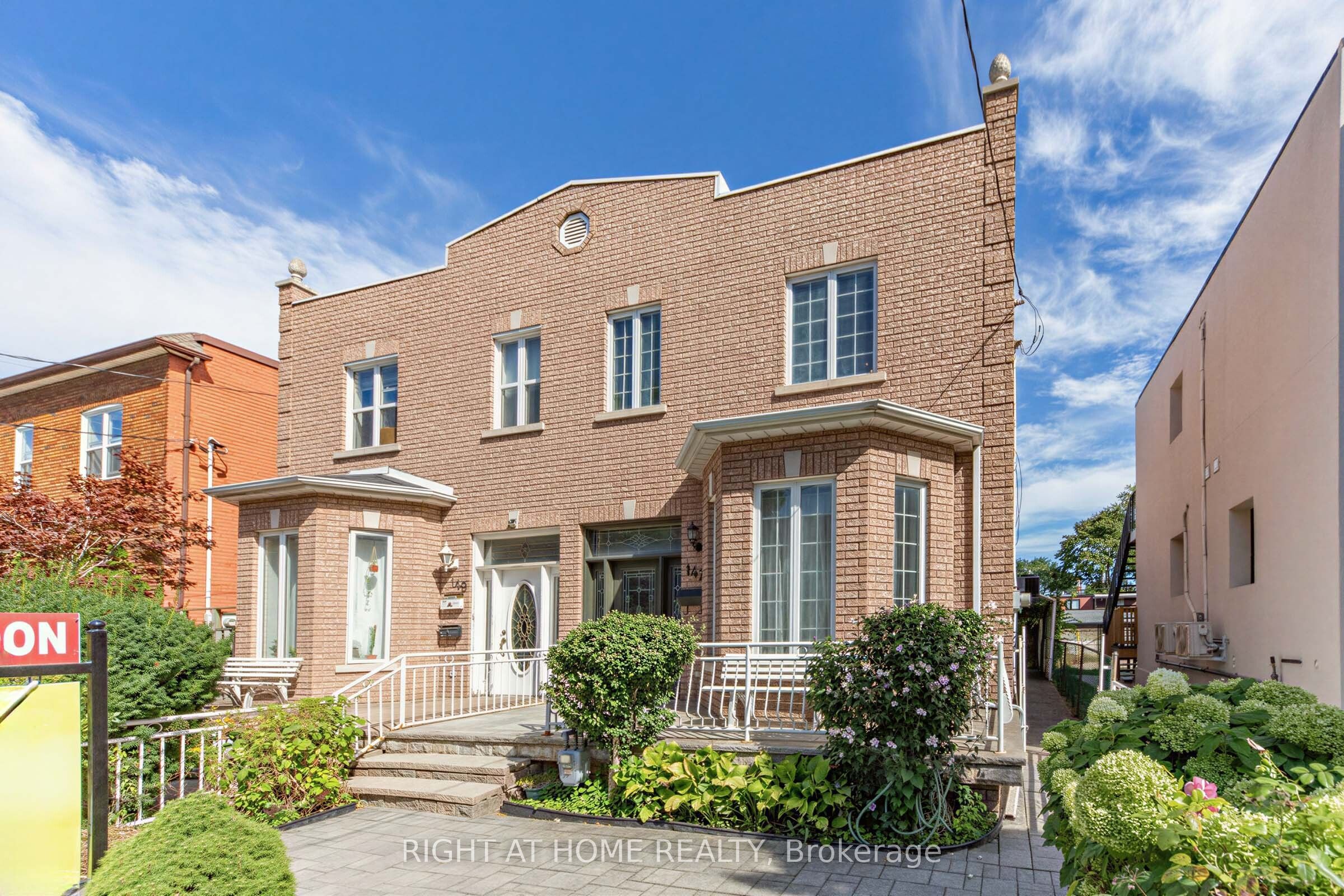 147 Dovercourt Road Property Photo 2