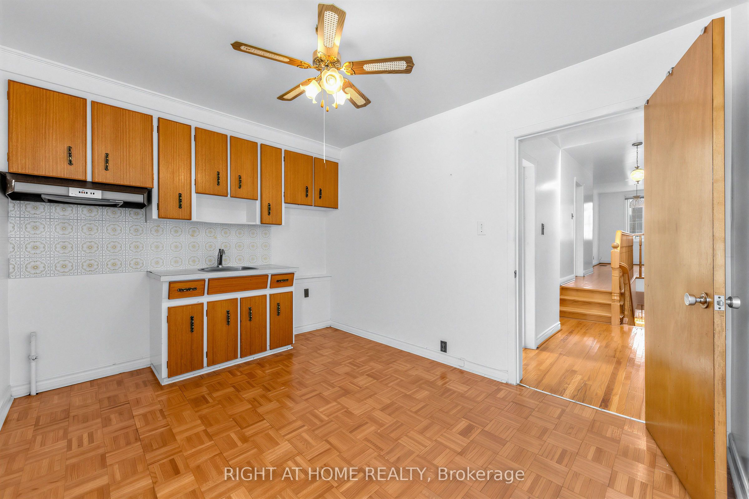 147 Dovercourt Road Property Photo 20
