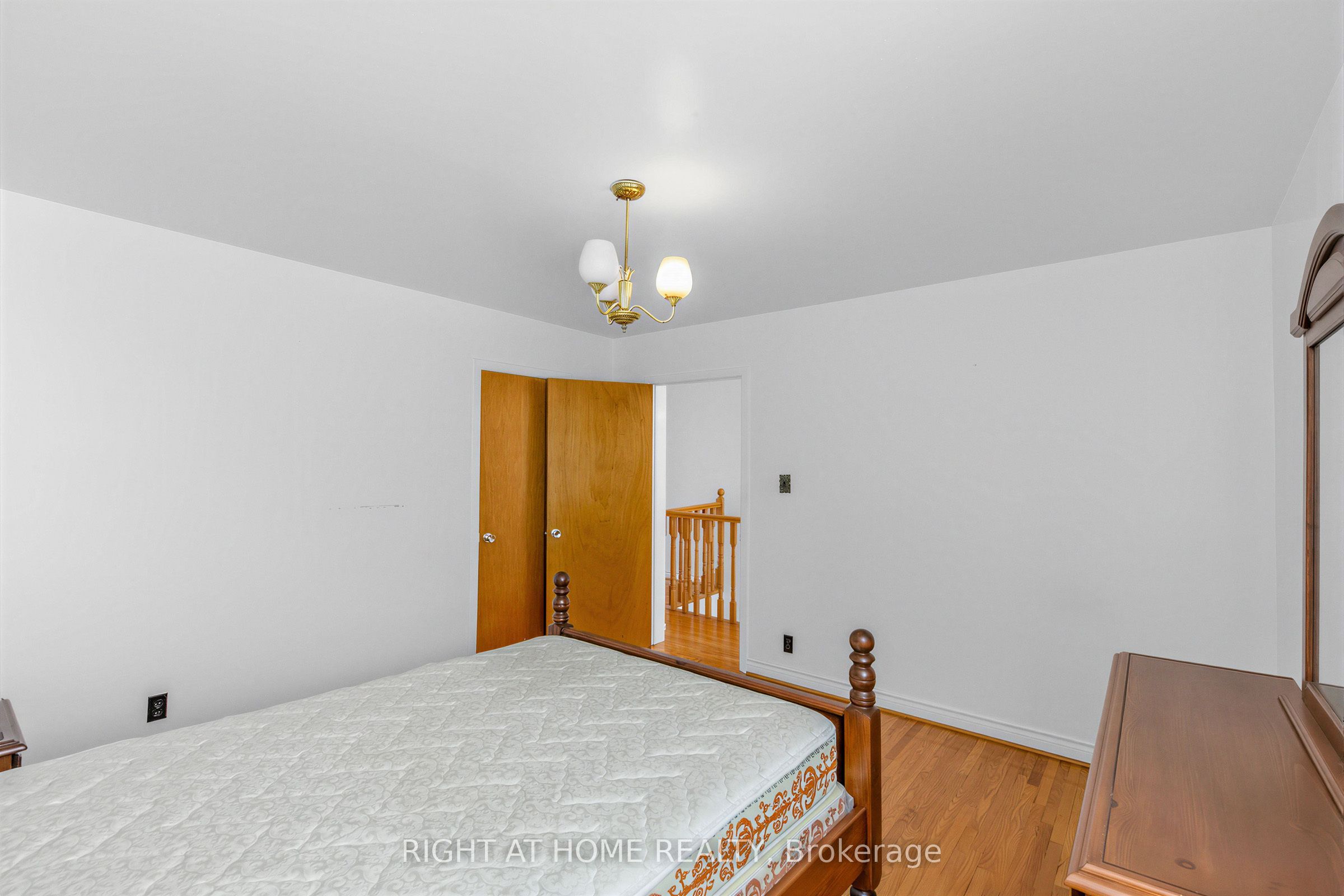 147 Dovercourt Road Property Photo 24