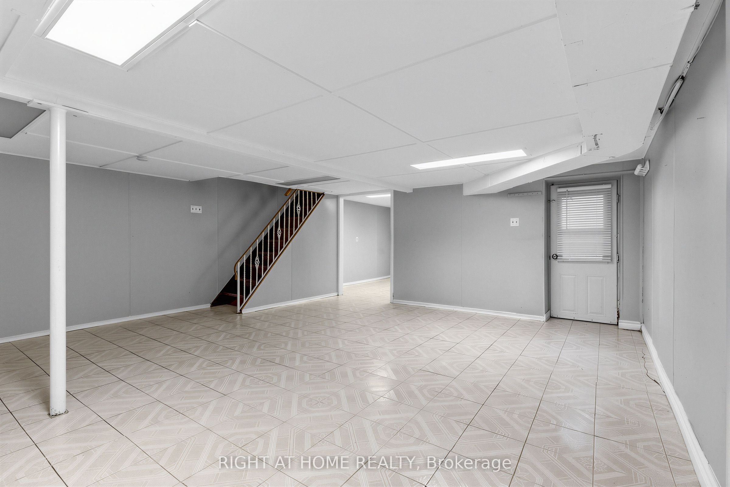 147 Dovercourt Road Property Photo 28