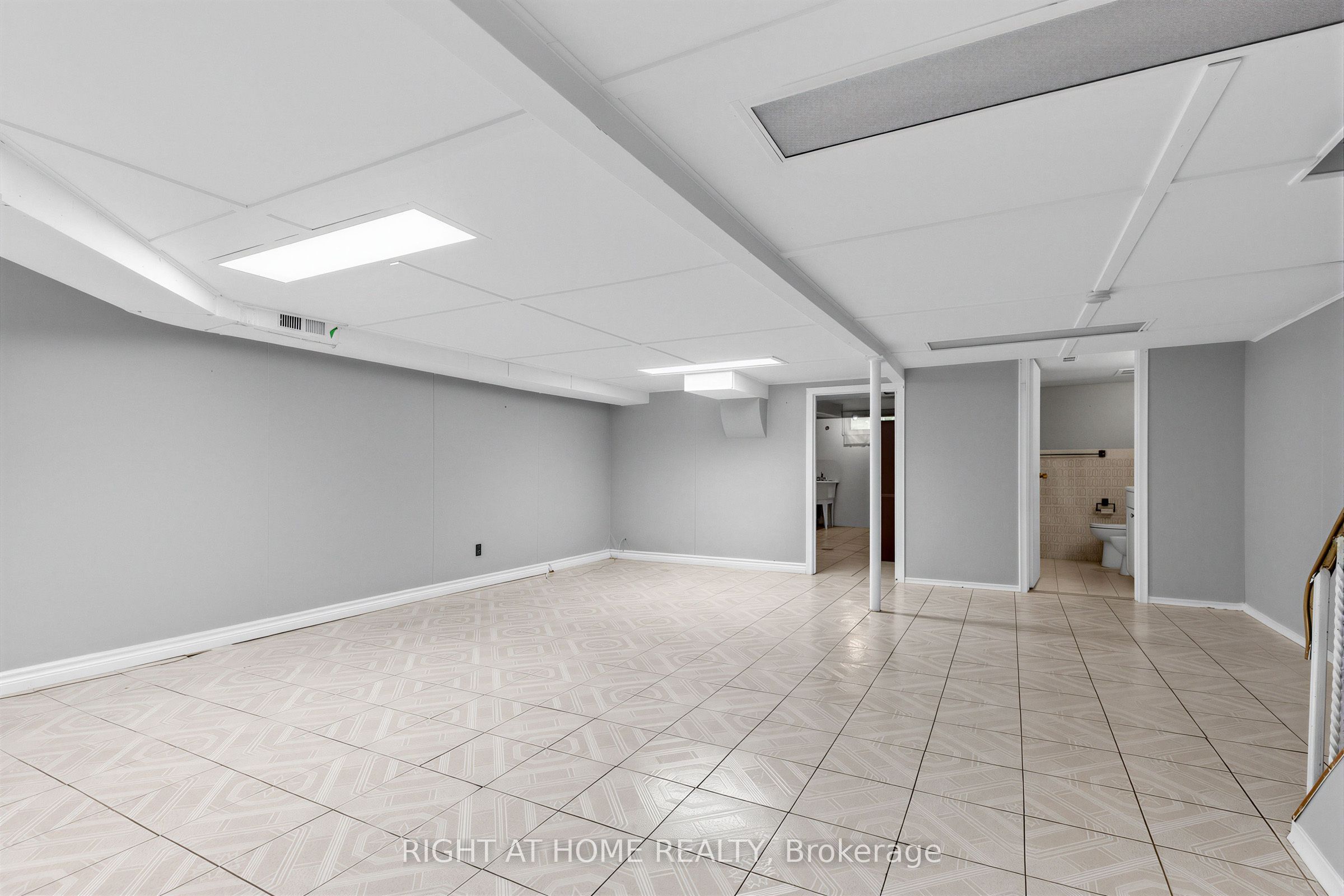 147 Dovercourt Road Property Photo 29