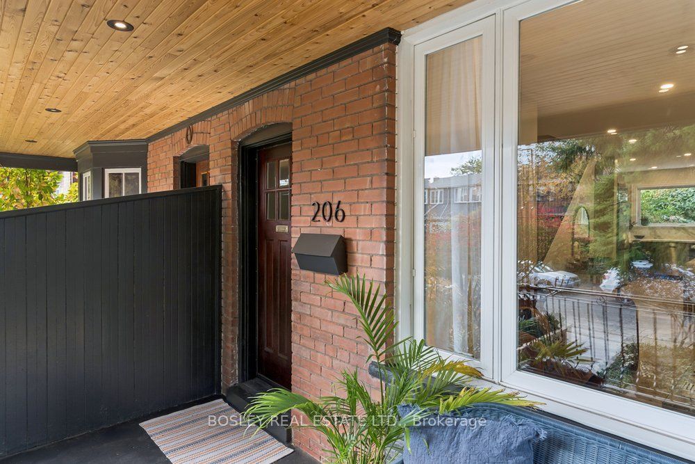 206 Ashworth Avenue Property Photo 4