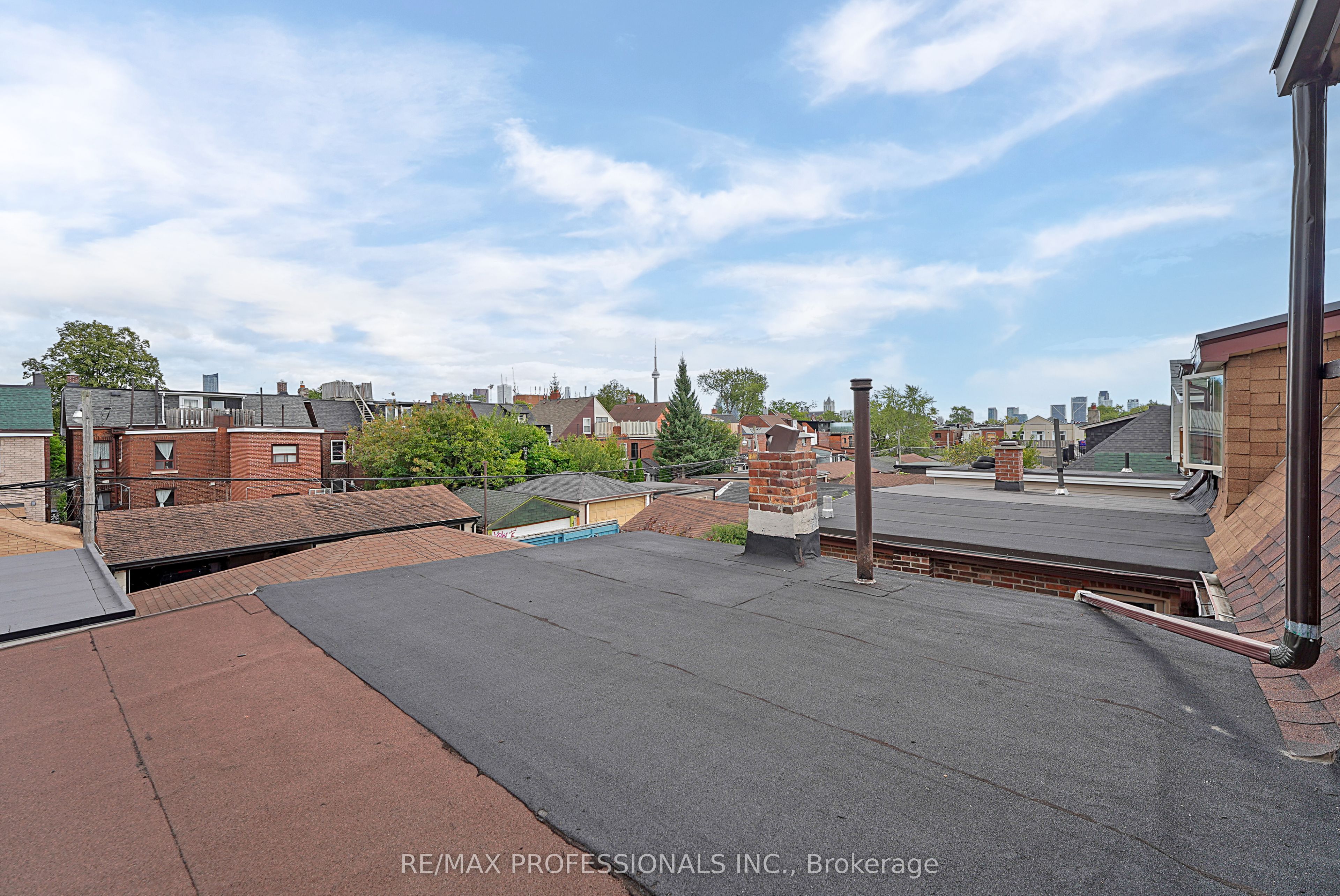 227 Montrose Avenue Property Photo 36