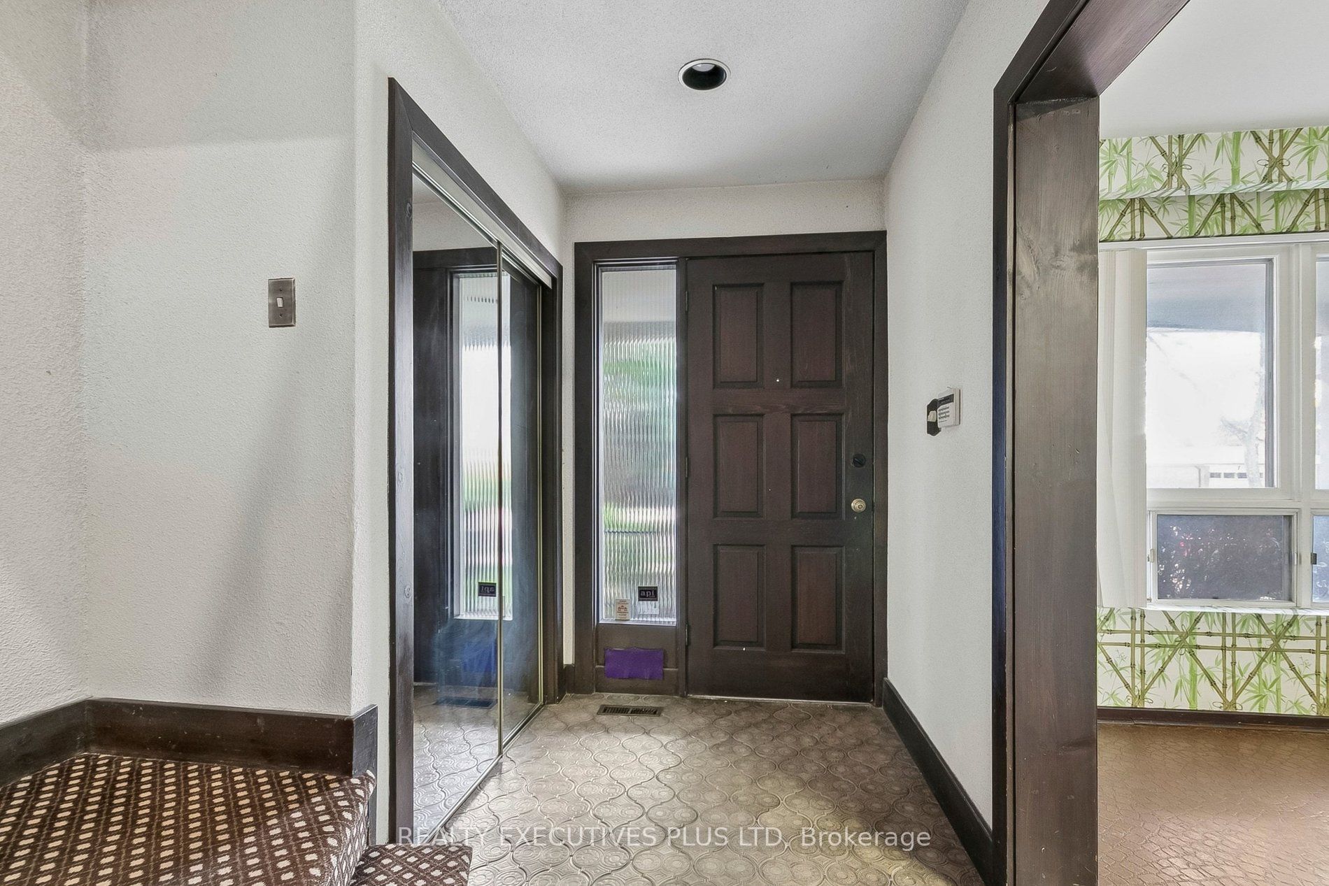 12 Mandel Crescent Property Photo 3