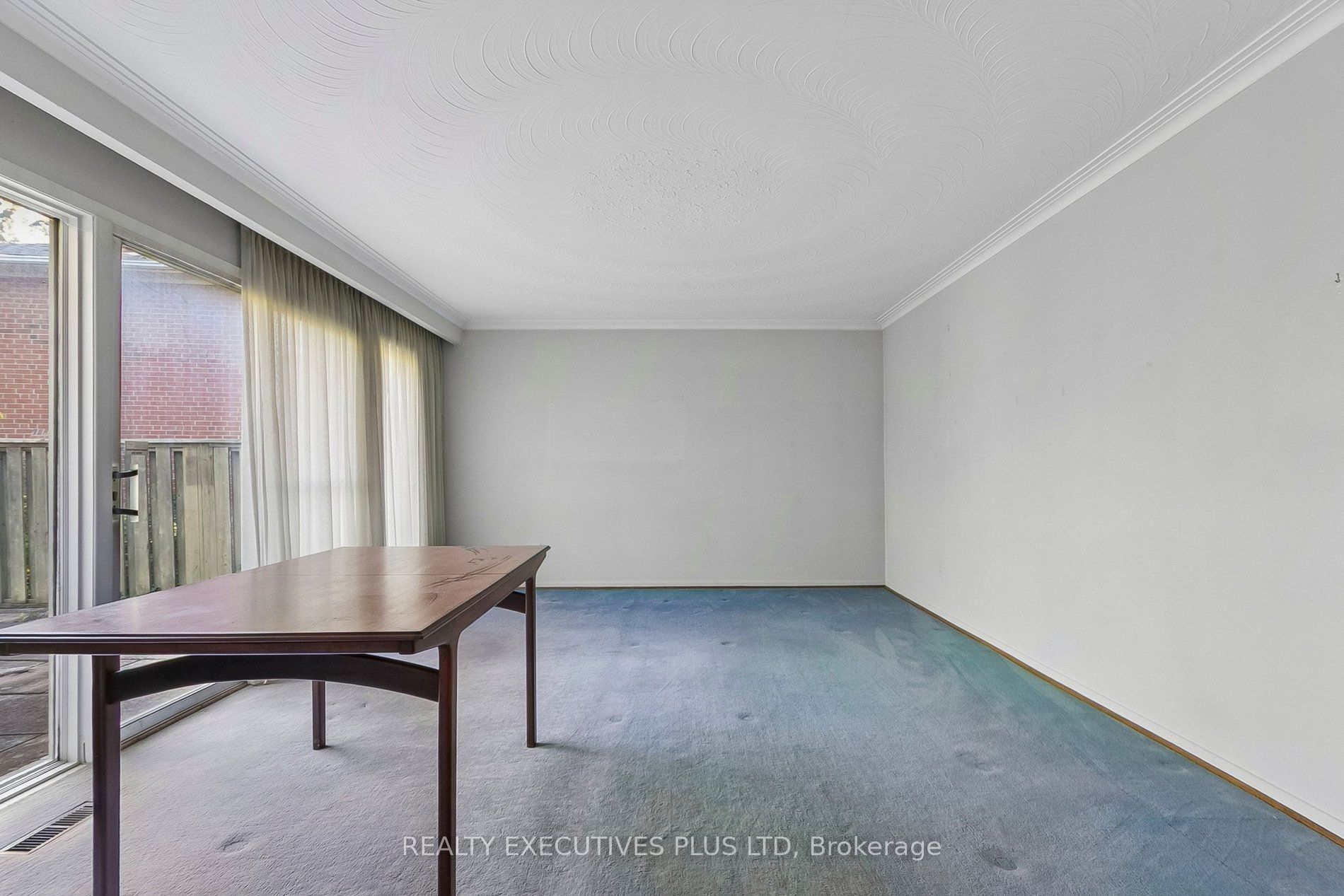 12 Mandel Crescent Property Photo 11