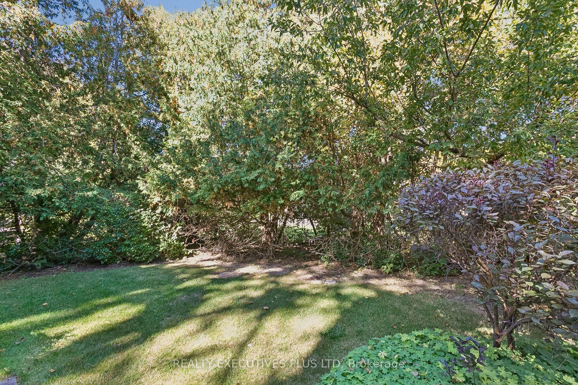 12 Mandel Crescent Property Photo 37