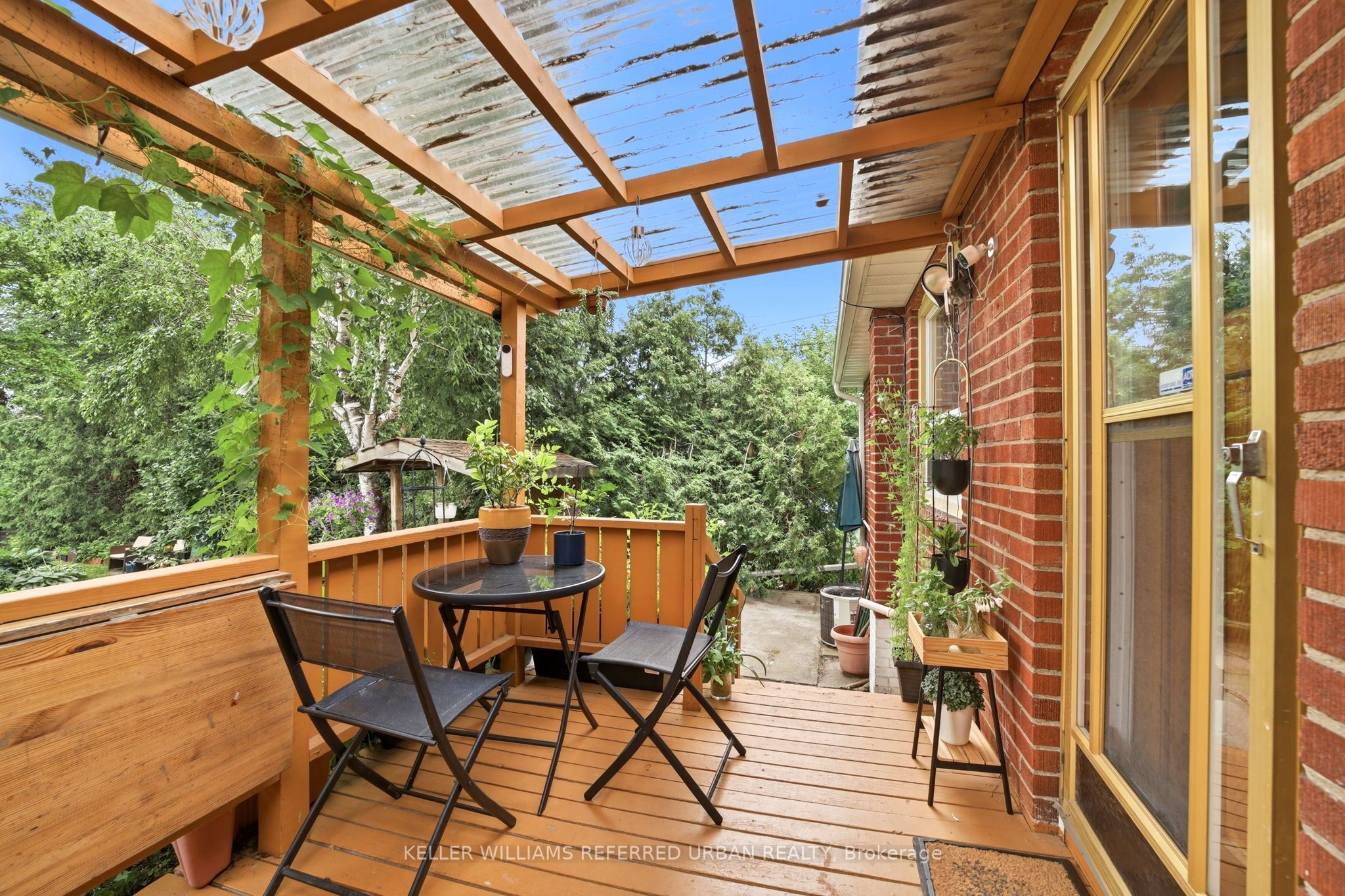 241 Churchill Avenue Property Photo 6