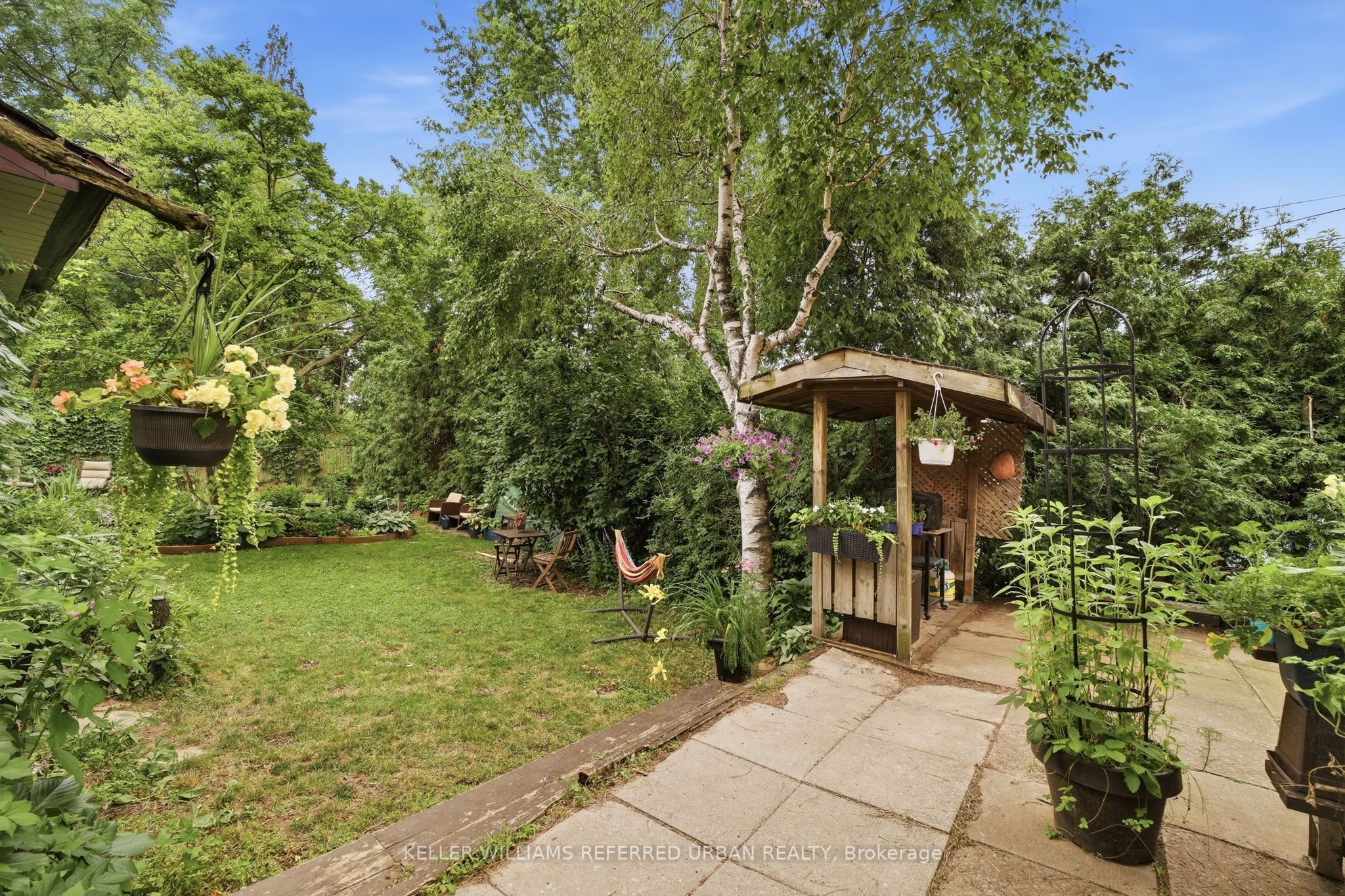 241 Churchill Avenue Property Photo 33