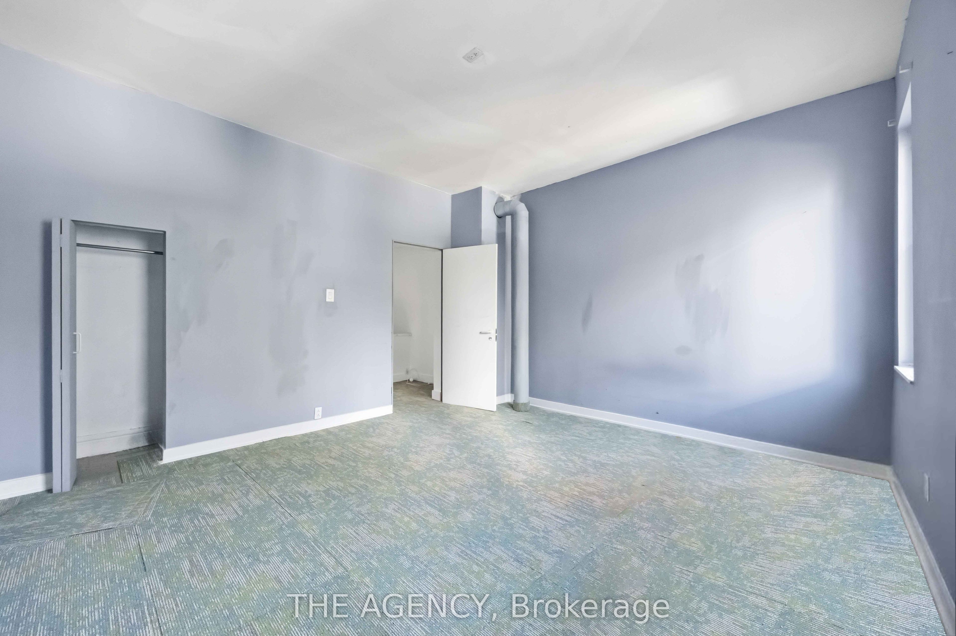 87 Niagara Street Property Photo 8