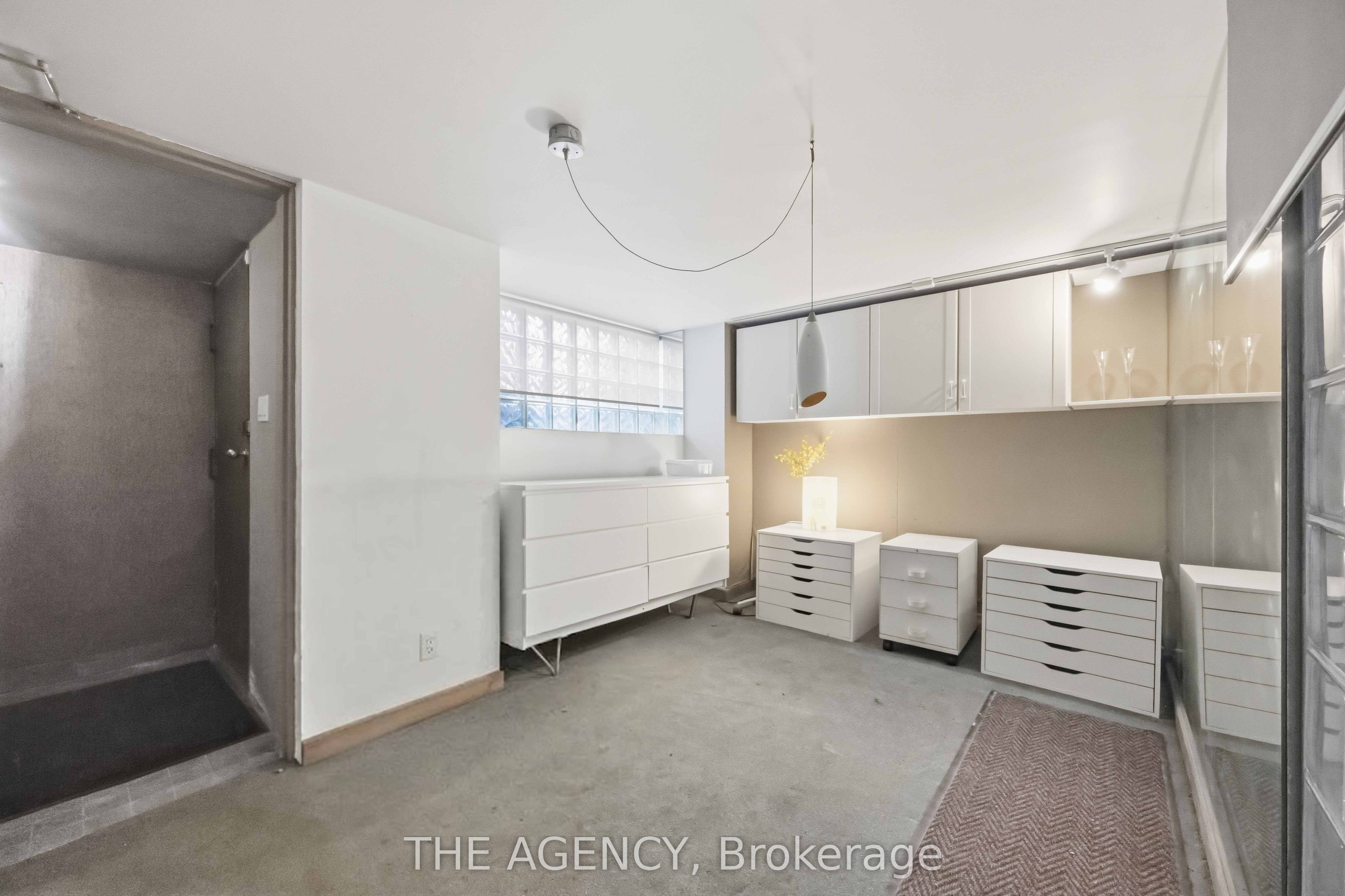 87 Niagara Street Property Photo 13
