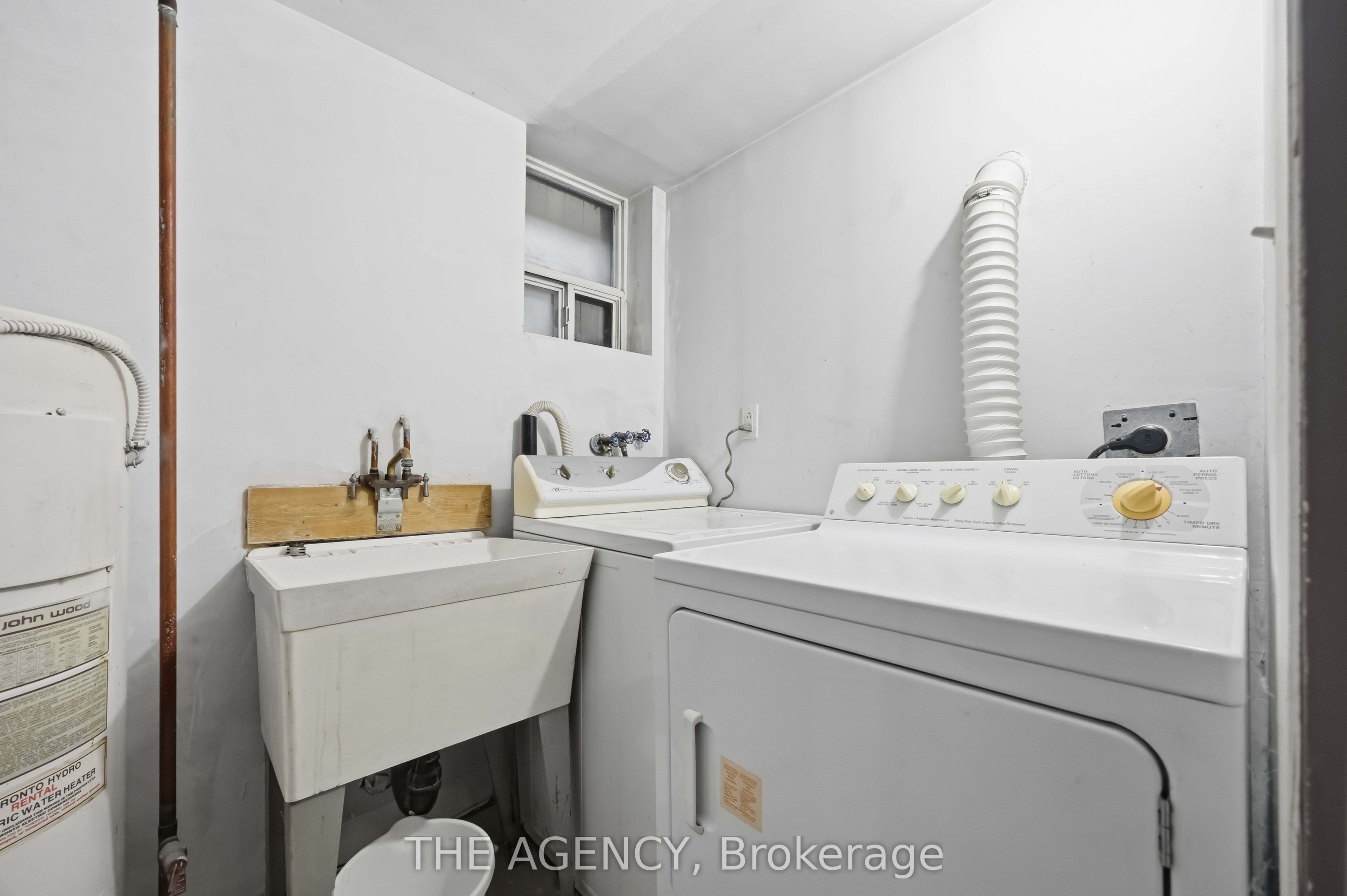 87 Niagara Street Property Photo 14