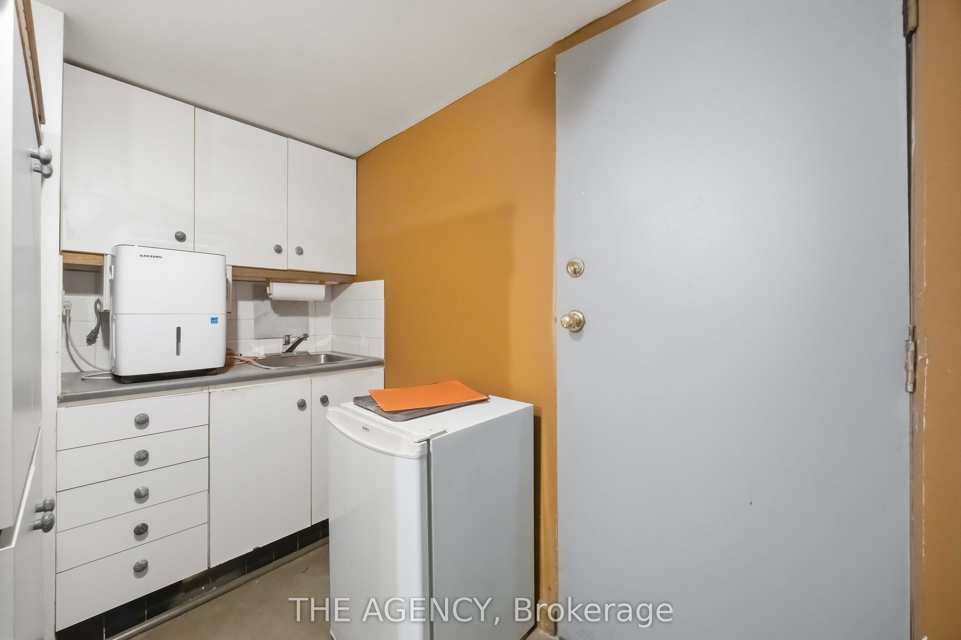 87 Niagara Street Property Photo 15
