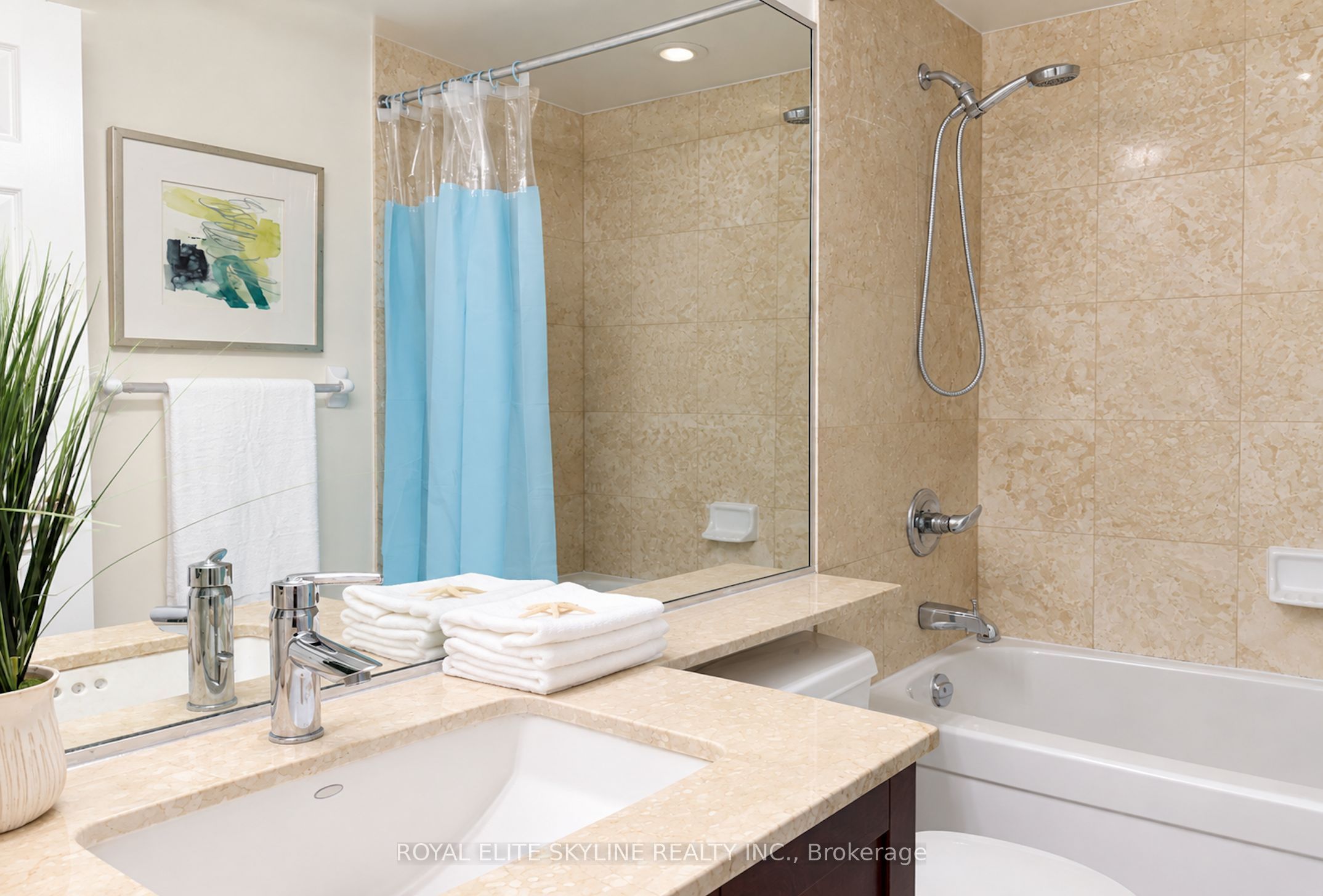 761 Bay Street 403 Property Photo 19