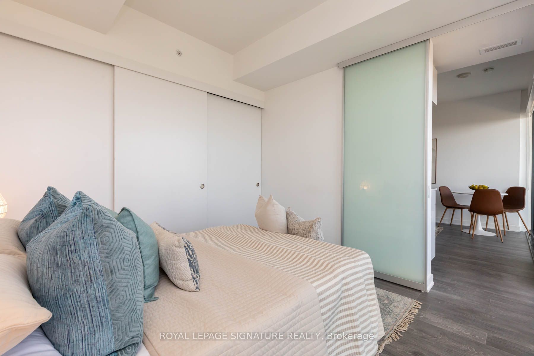 185 Roehampton Avenue 2805 Property Photo 18