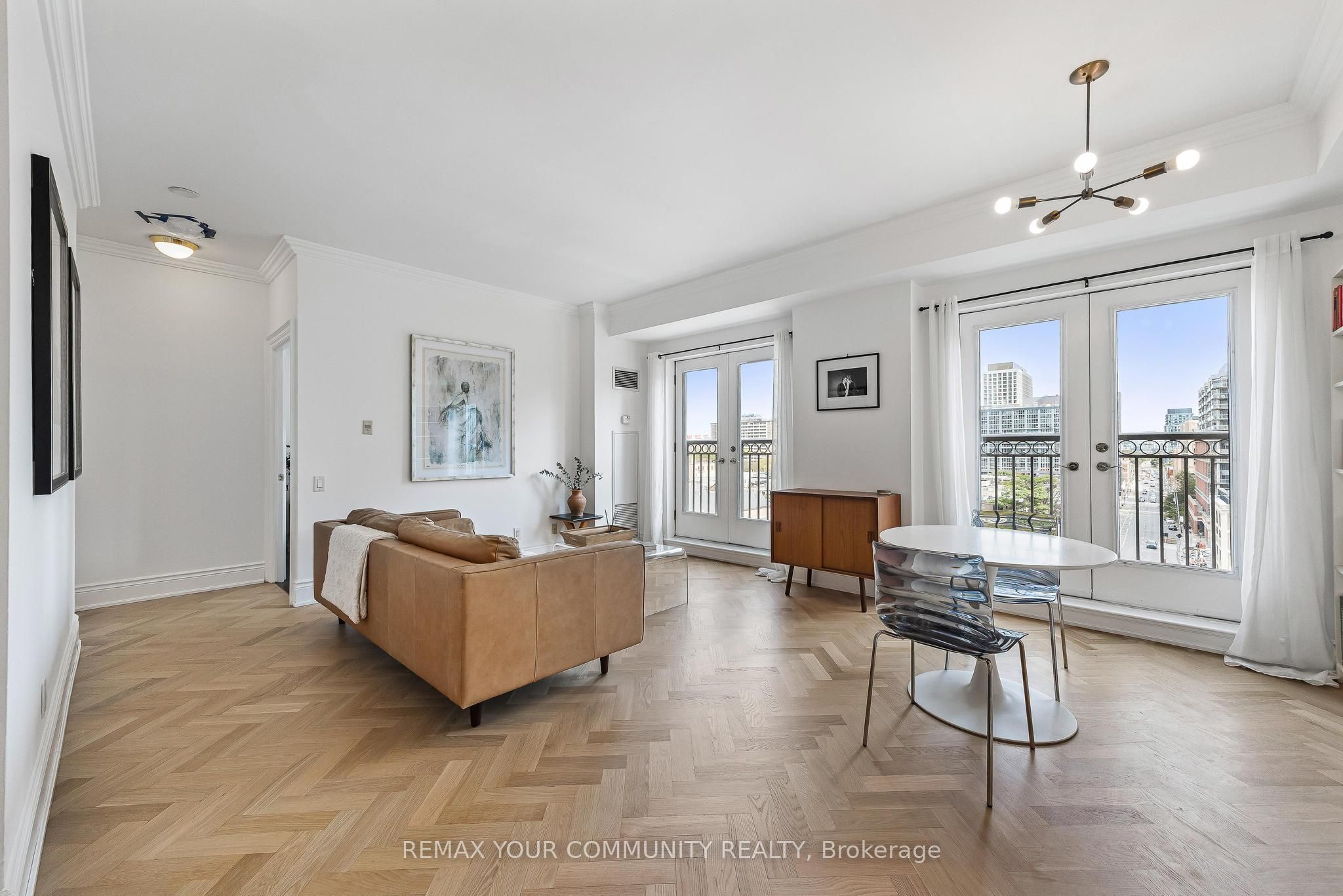 120 Lombard Street 901 Property Photo 1