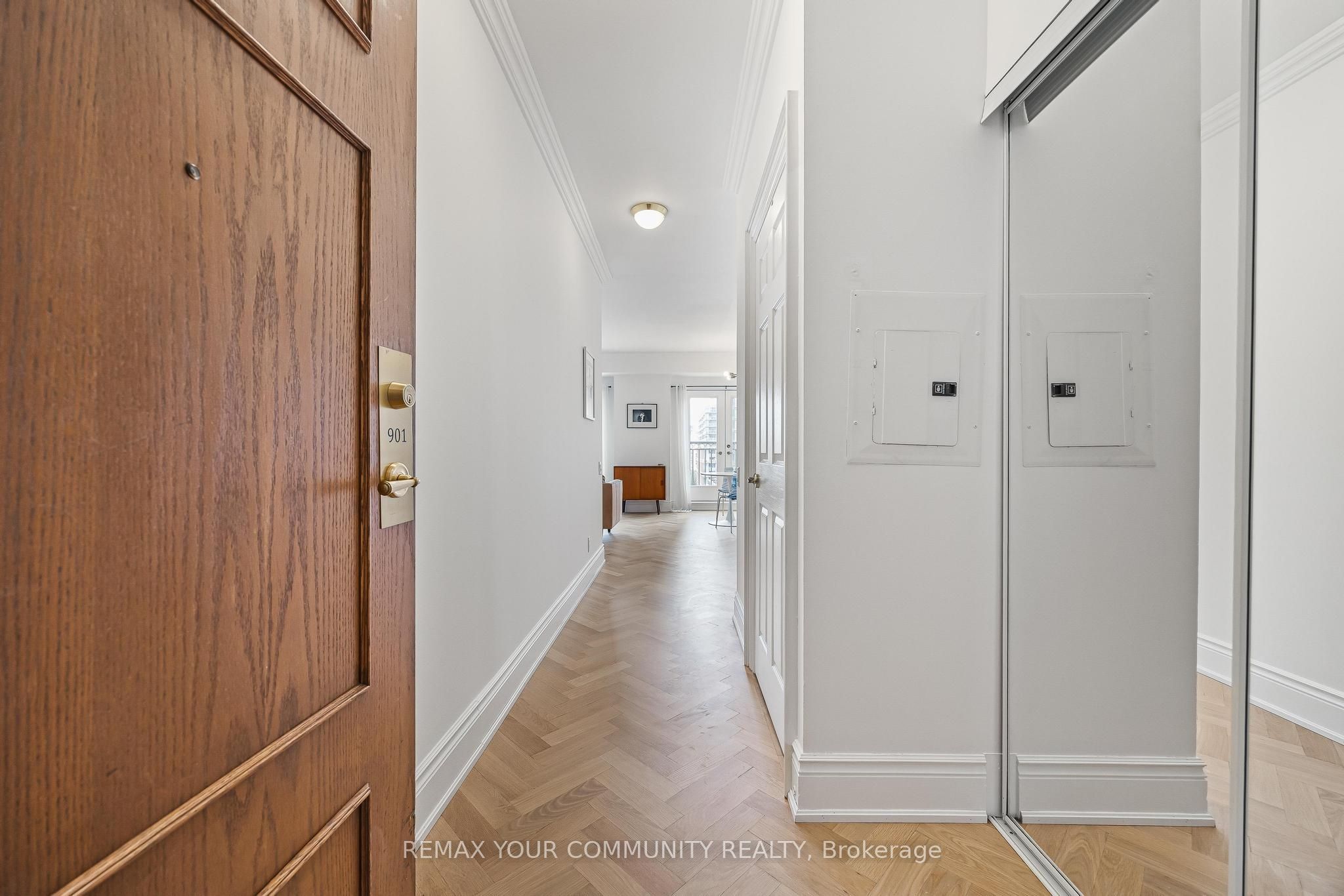 120 Lombard Street 901 Property Photo 9