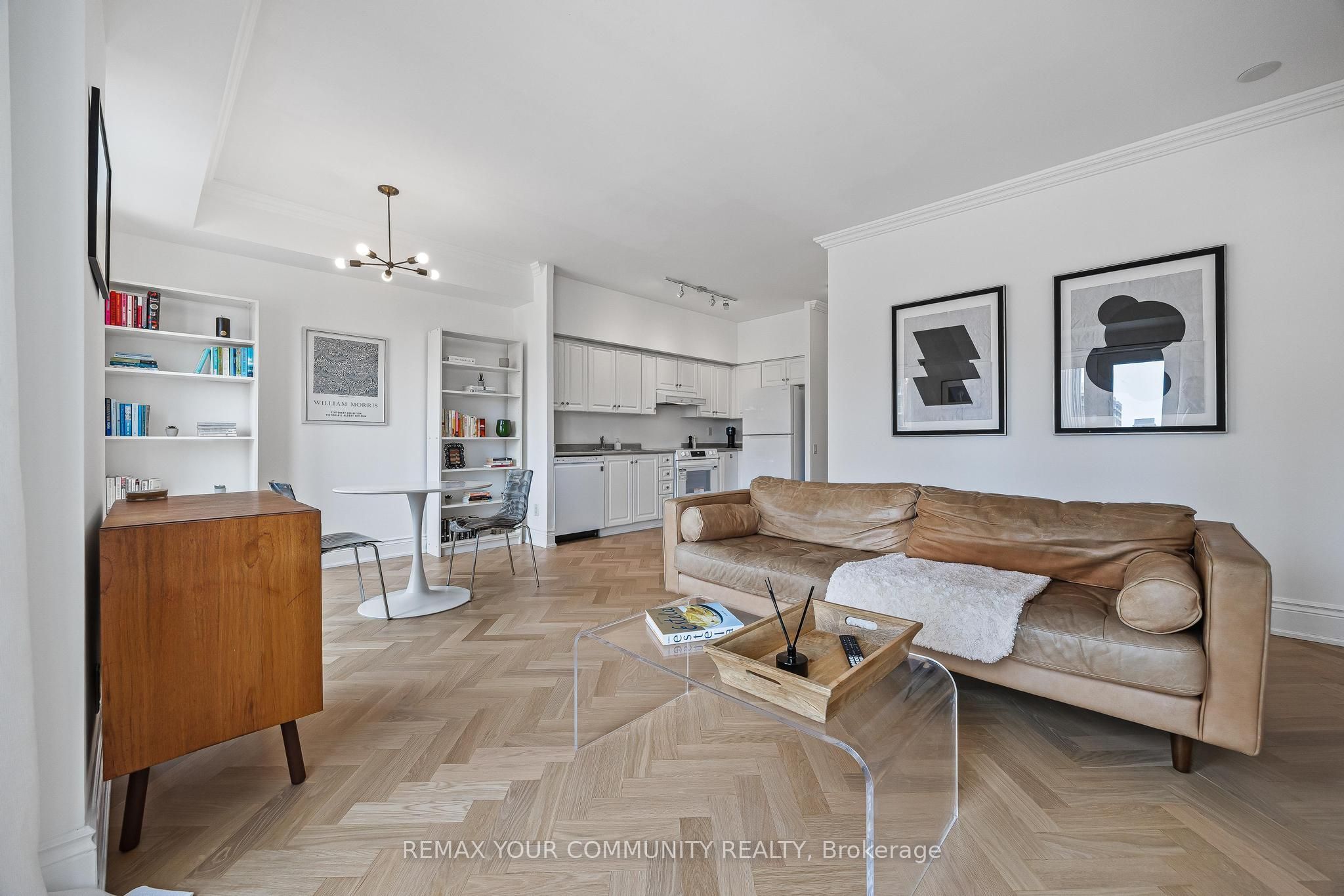 120 Lombard Street 901 Property Photo 12