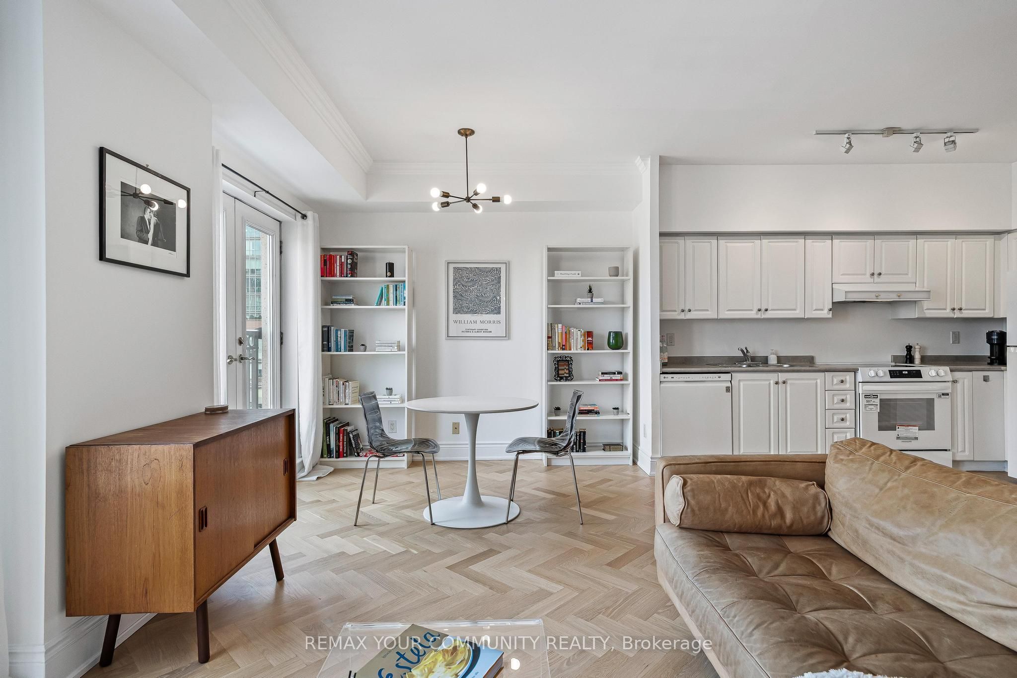 120 Lombard Street 901 Property Photo 13