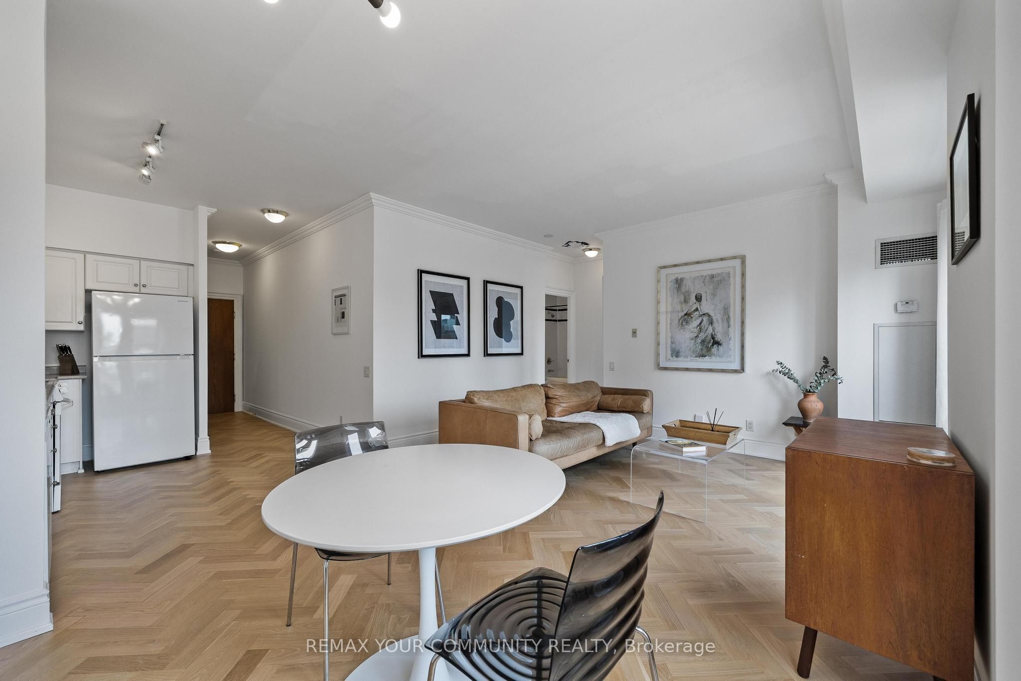 120 Lombard Street 901 Property Photo 18