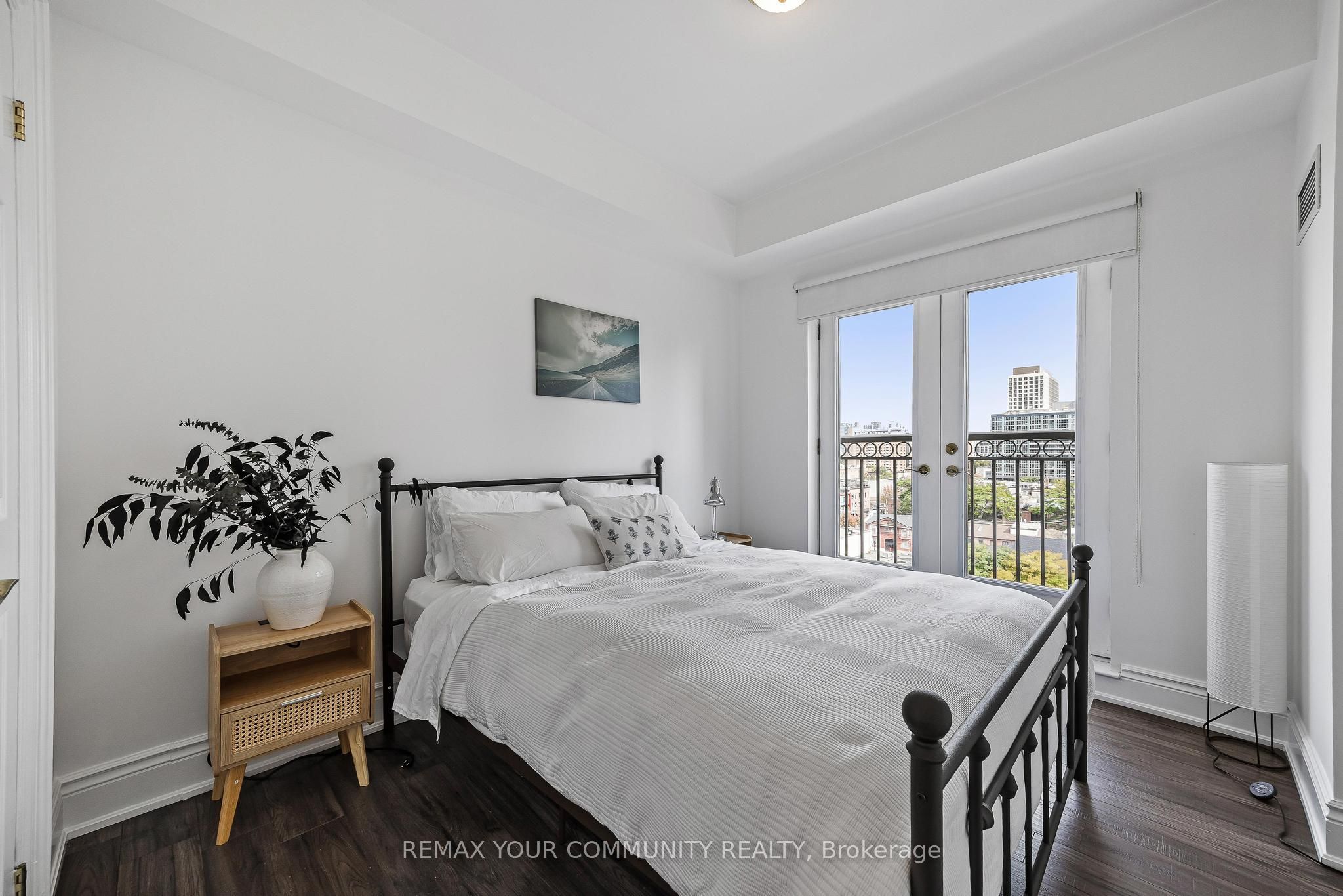 120 Lombard Street 901 Property Photo 19