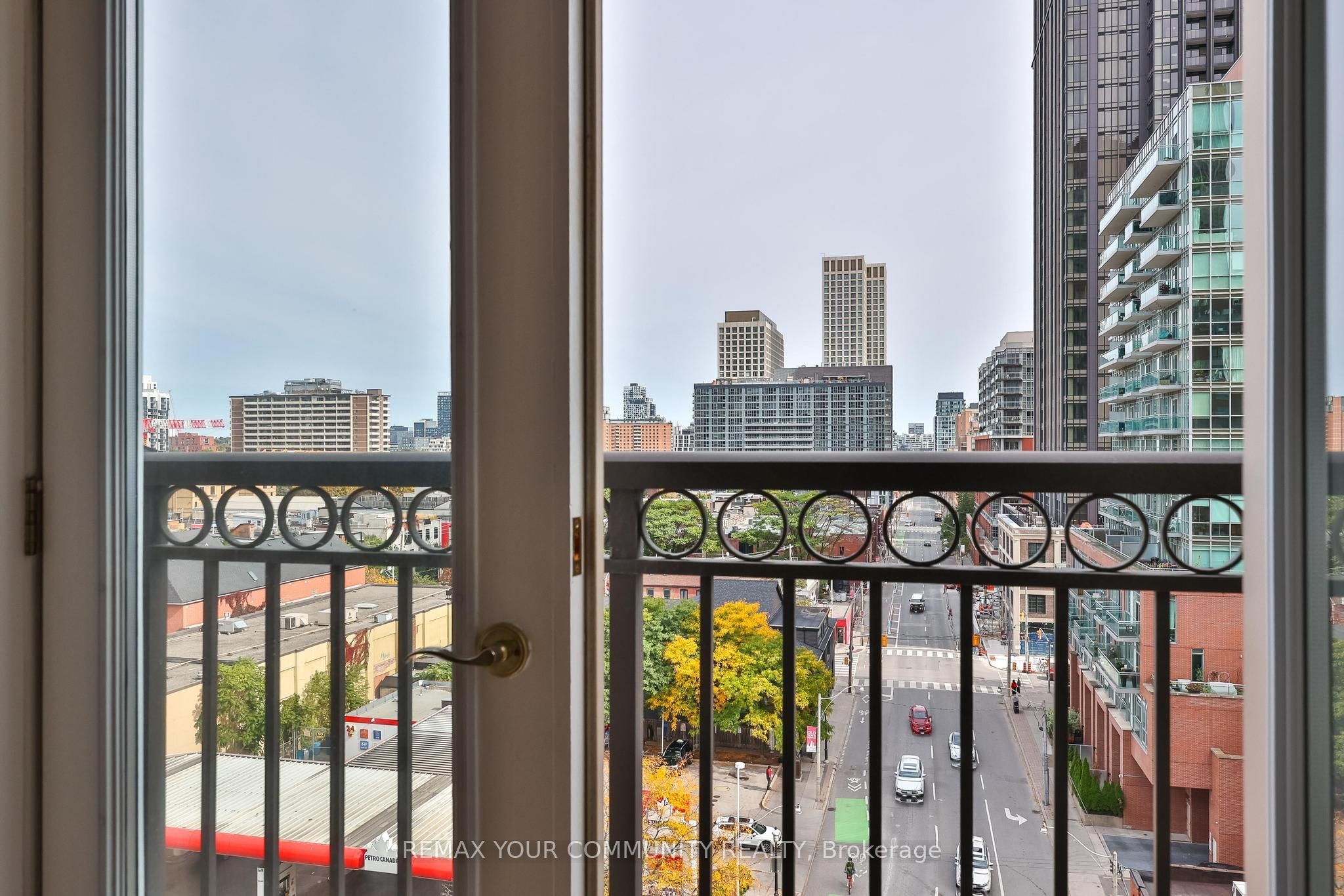 120 Lombard Street 901 Property Photo 27