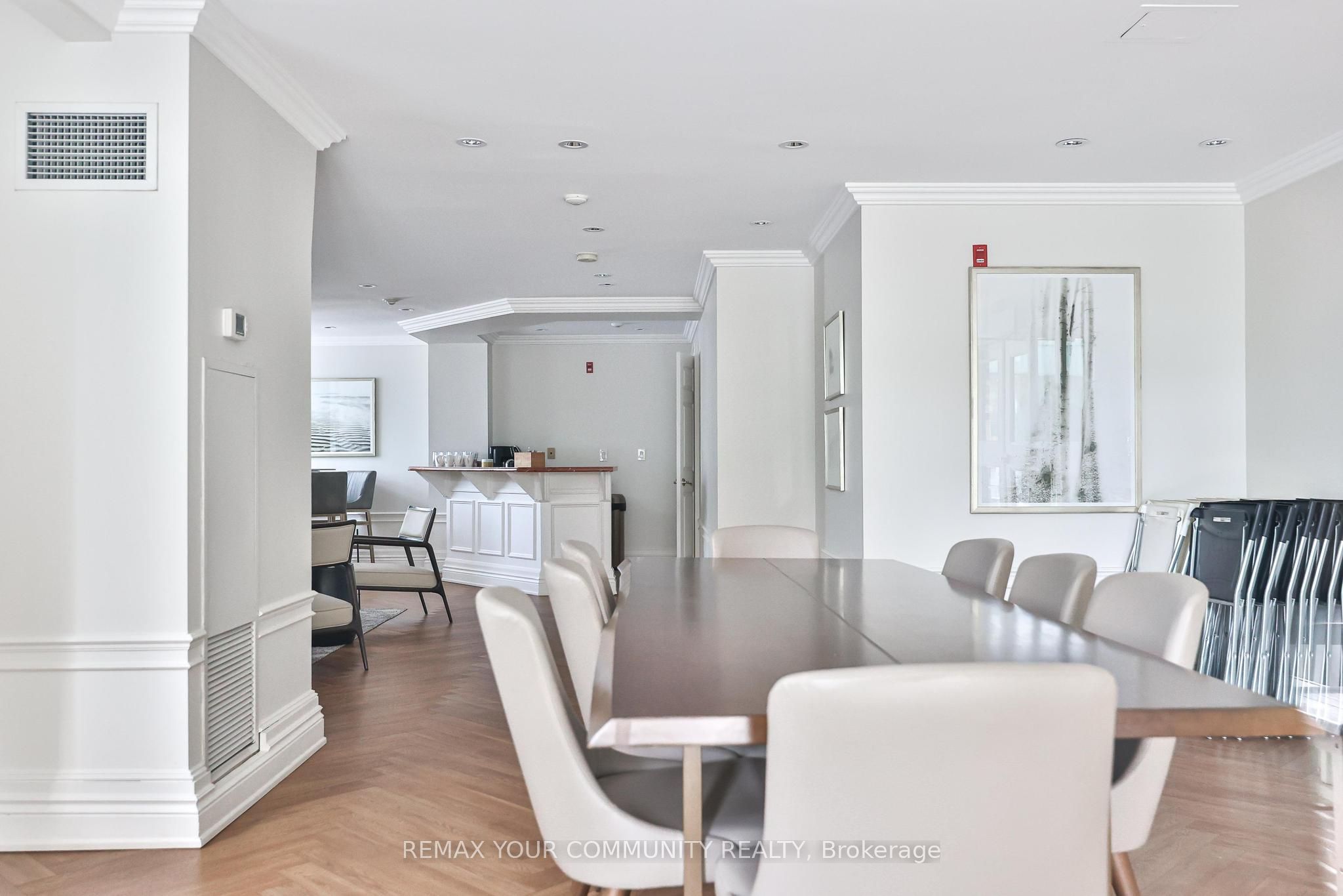 120 Lombard Street 901 Property Photo 29