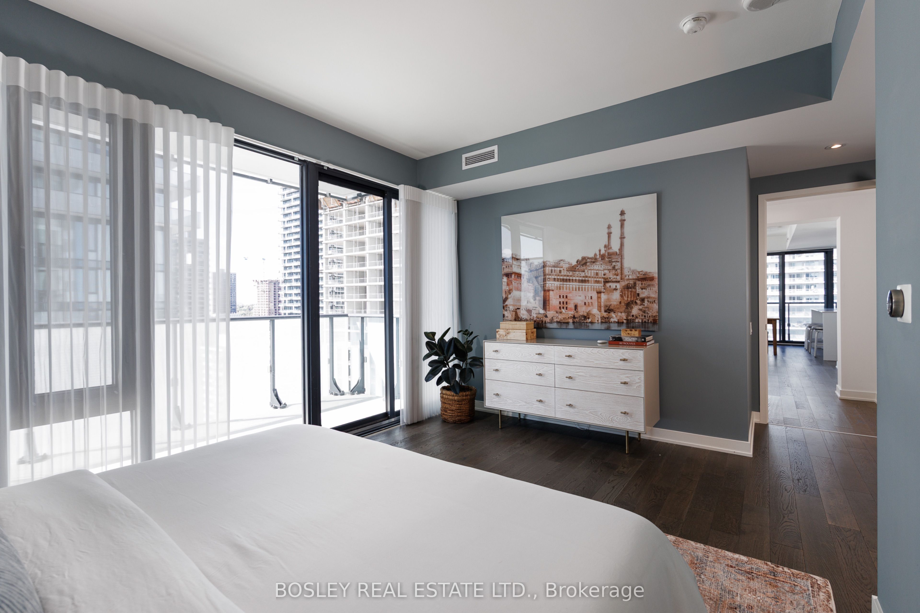 185 Roehampton Avenue 1702 Property Photo 27